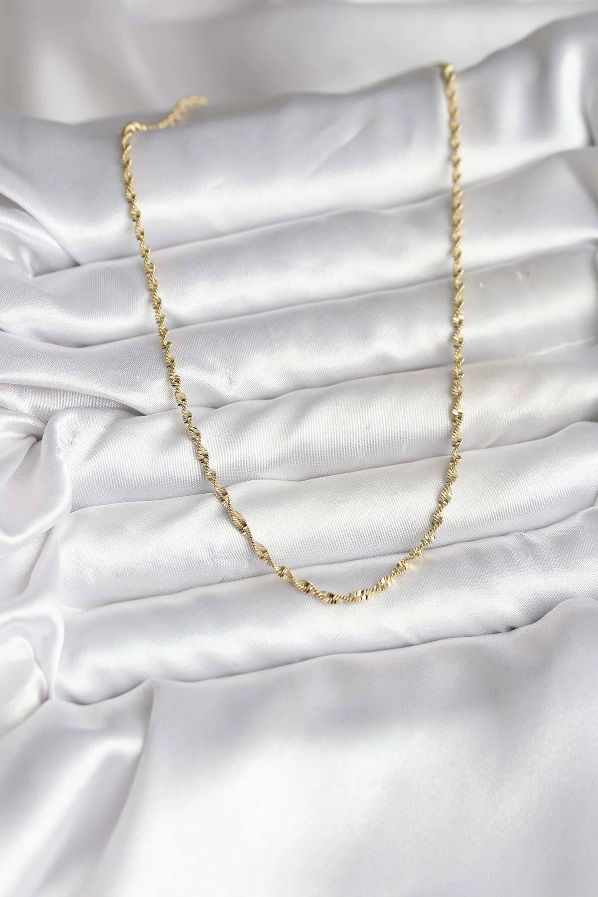 14K Gold Renk Kaplama Burgu Model CM Kadın Kolye-1