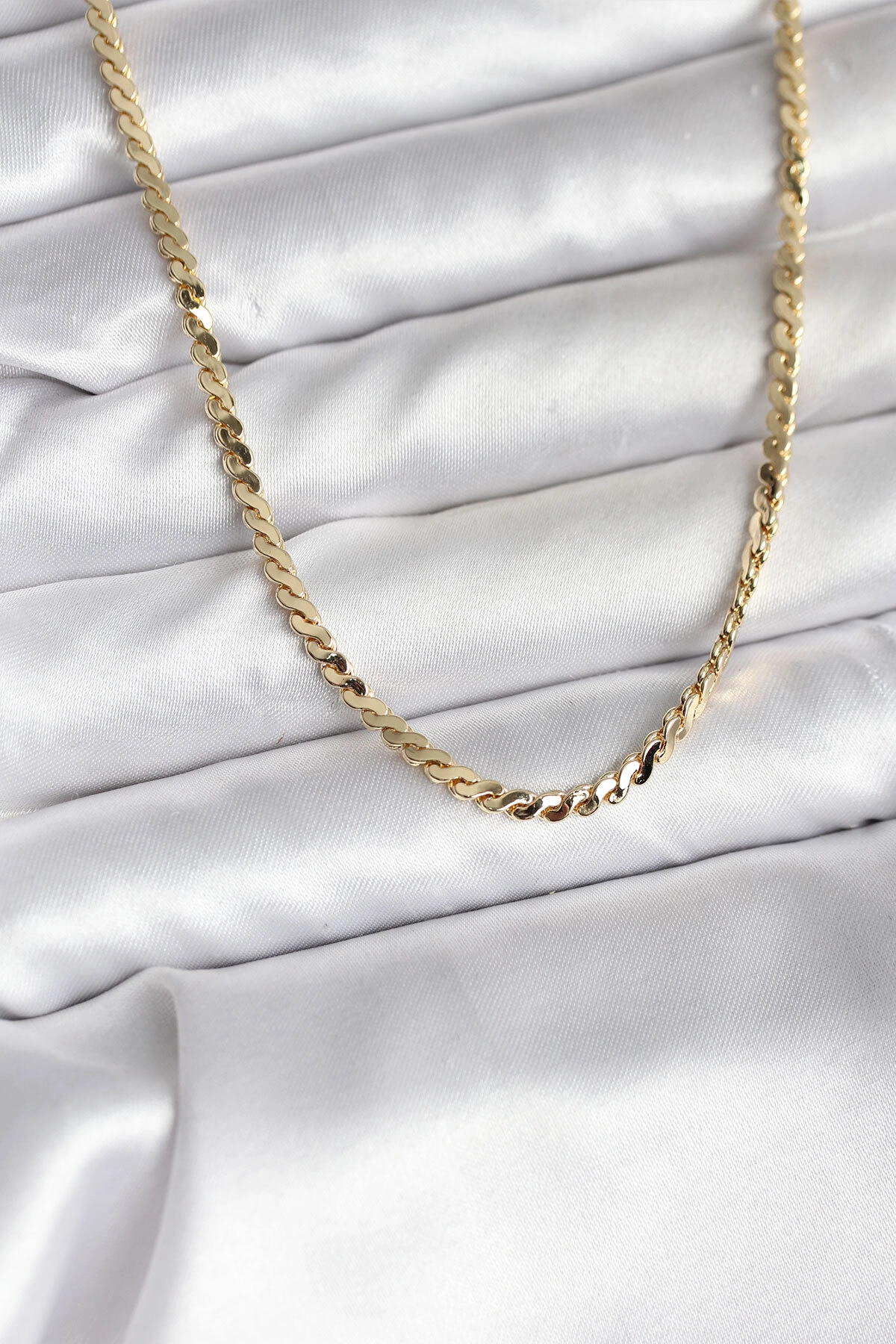 14K Gold Renk Kaplama Ezme Yılan Zincir Model CM Kadın Kolye-1