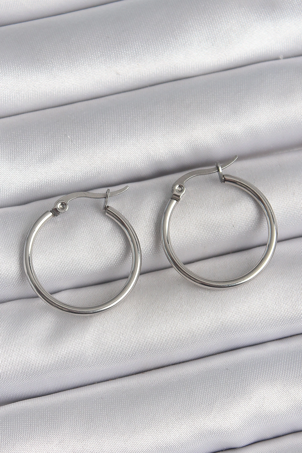 316 Çelik Gümüş Renk 22 mm Halka Model Kadın Küpe-0