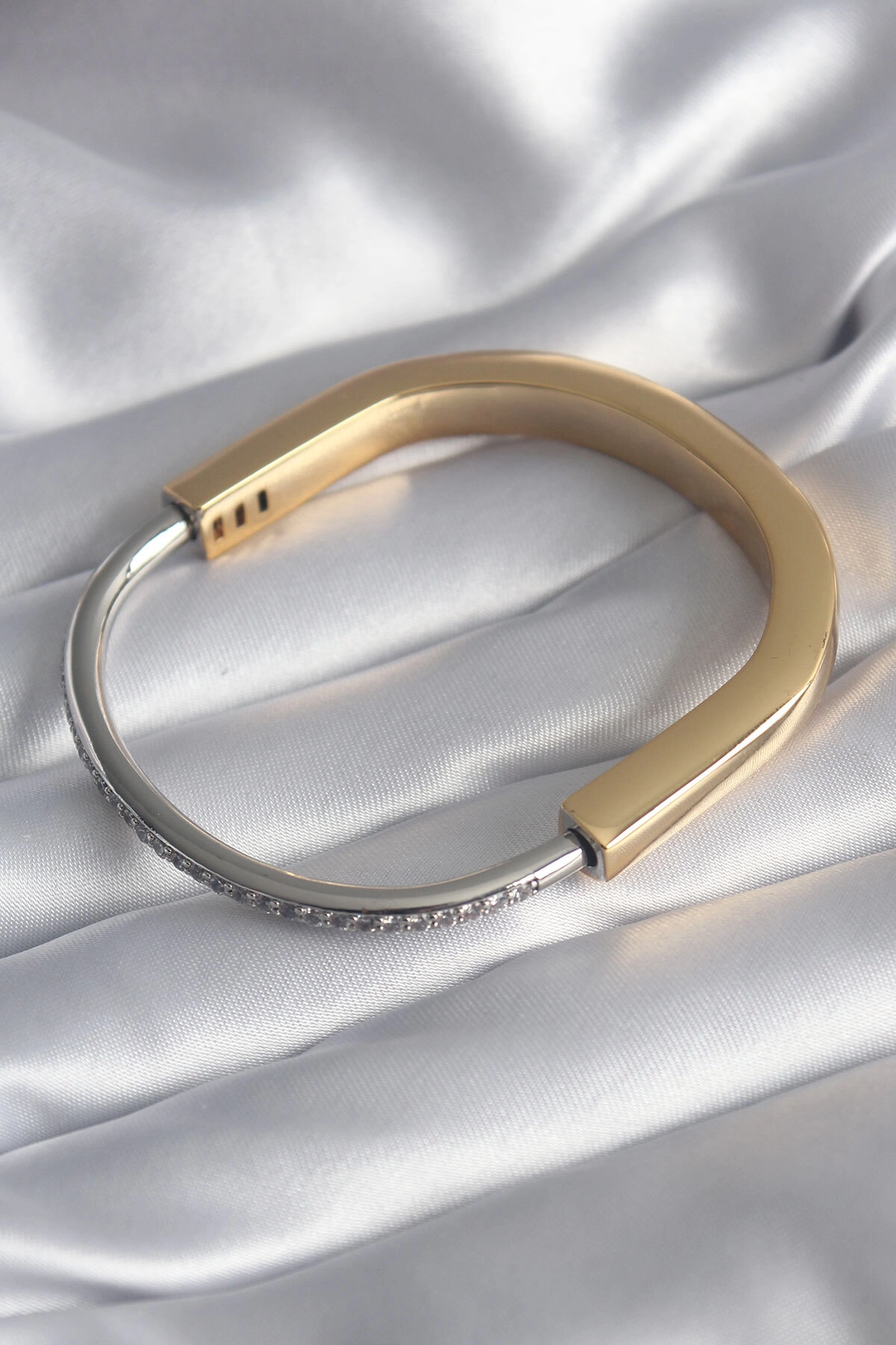 316L Çelik Gold Gümüş Renk Zirkon Taşlı VIP Seri Kadın Kelepçe-0