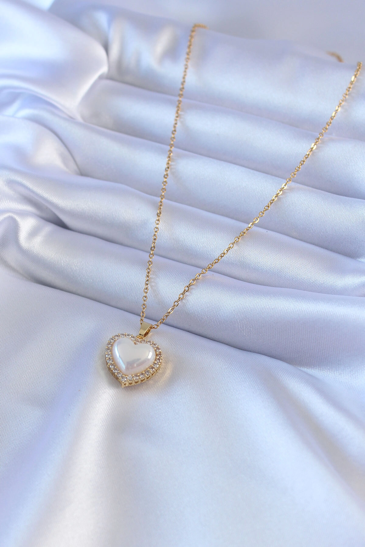 316L Çelik Gold Renk İncili Kalp Model Zirkon Taşlı Kadın Kolye-1