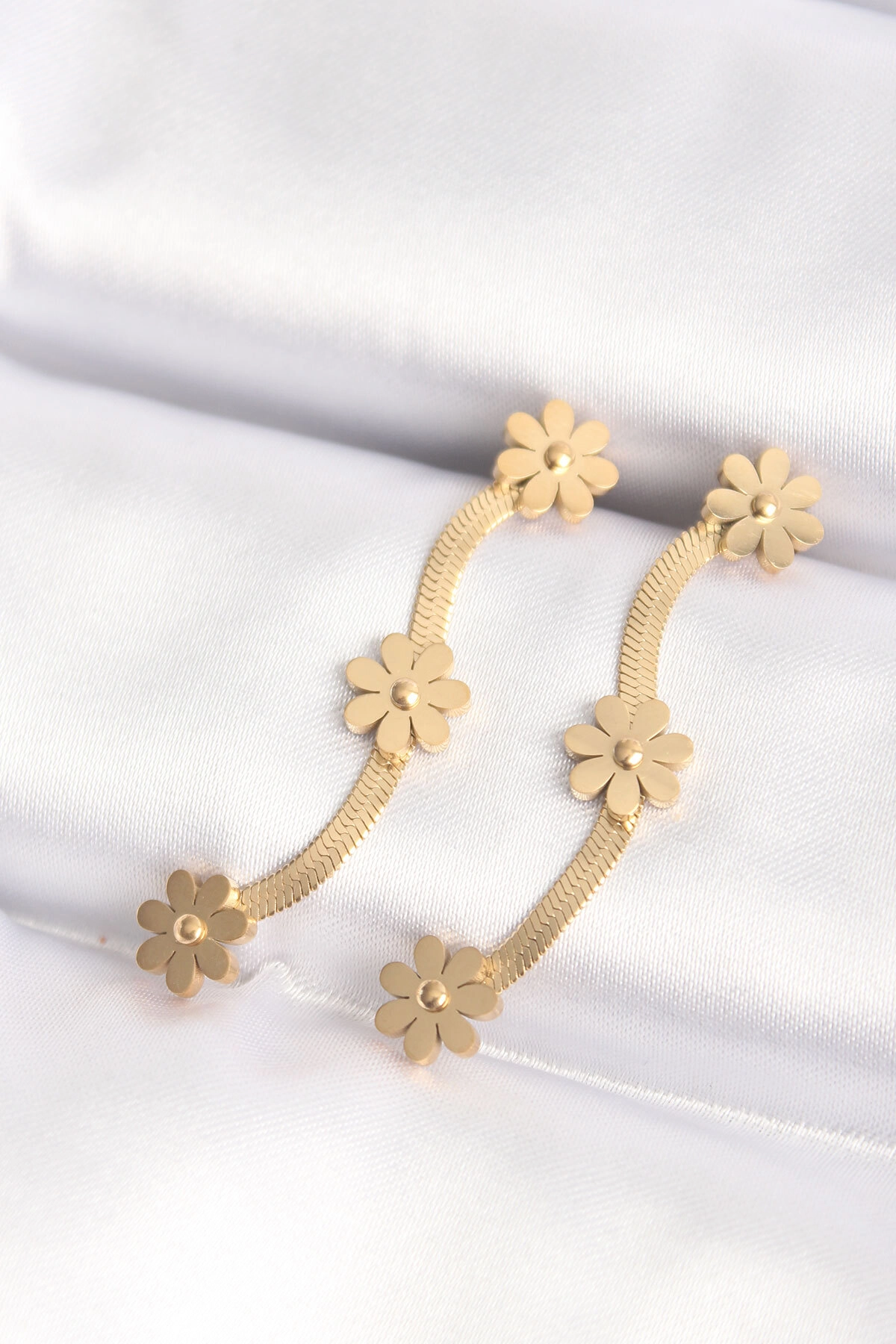 316L Çelik Gold Renk İtalyan Zincir Papatya Küpe-0