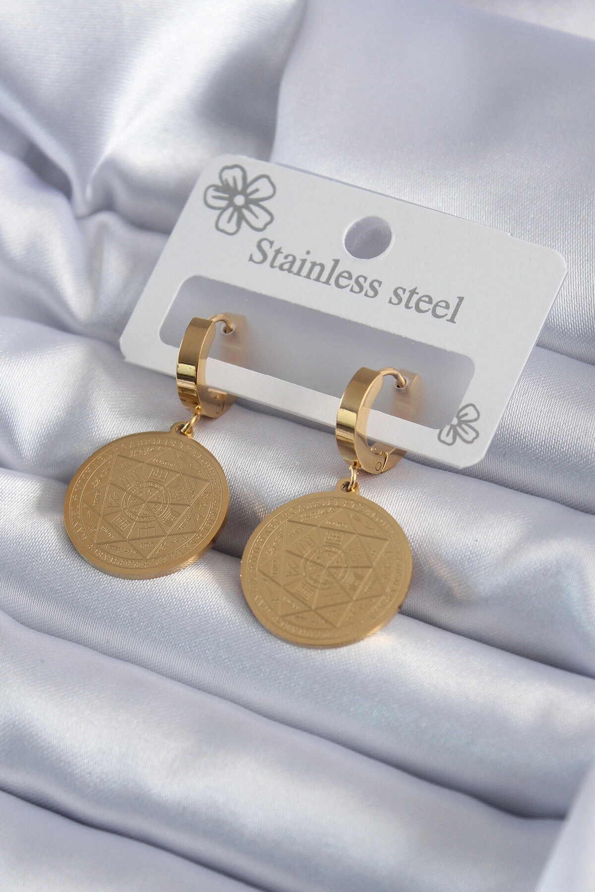 316L Çelik Gold Renk Pentagram İşleme Model Kadın Küpe-0