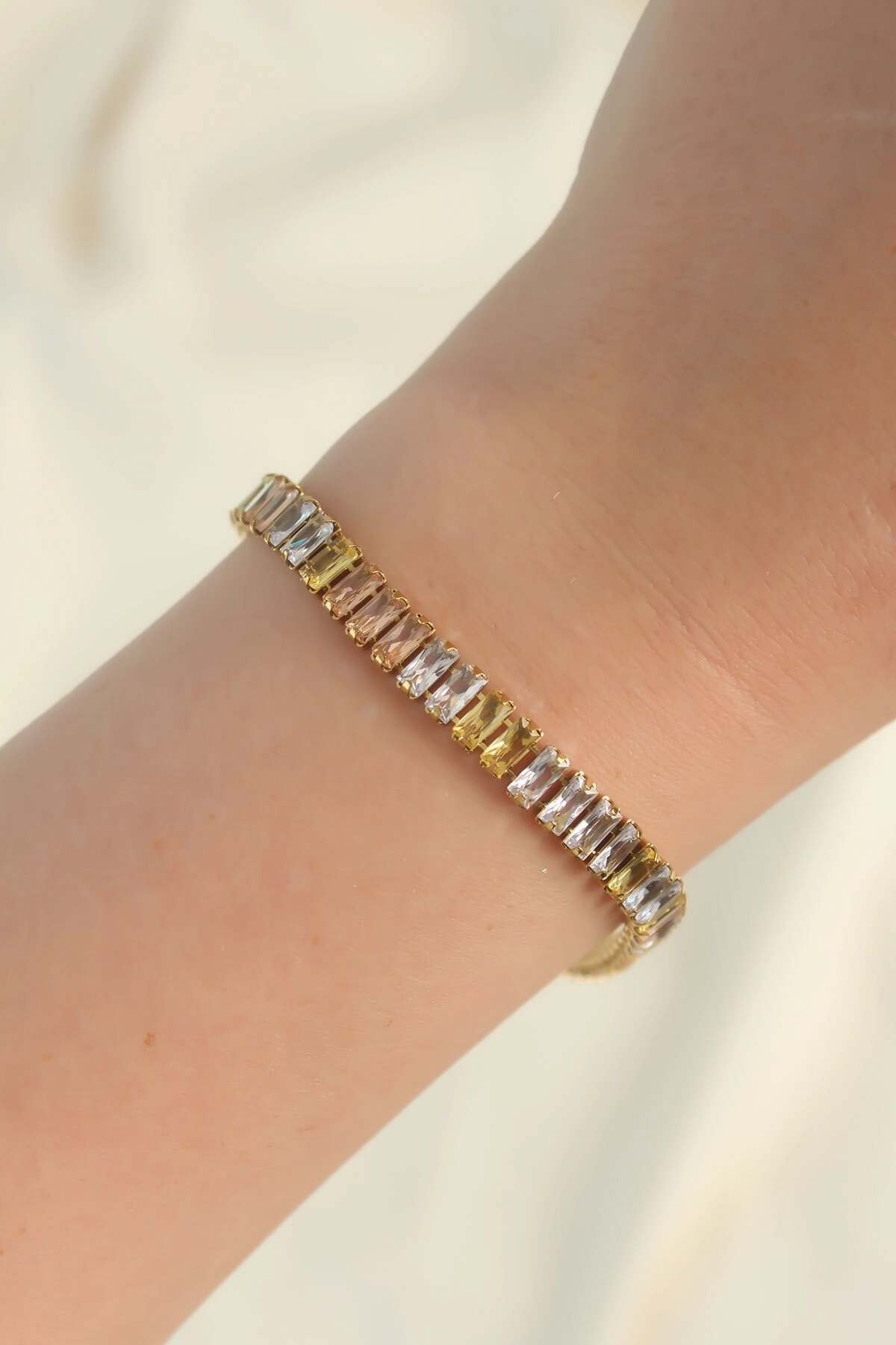 316L Çelik Gold Renk Renkli Su Yolu Tasarımlı Bileklik-1