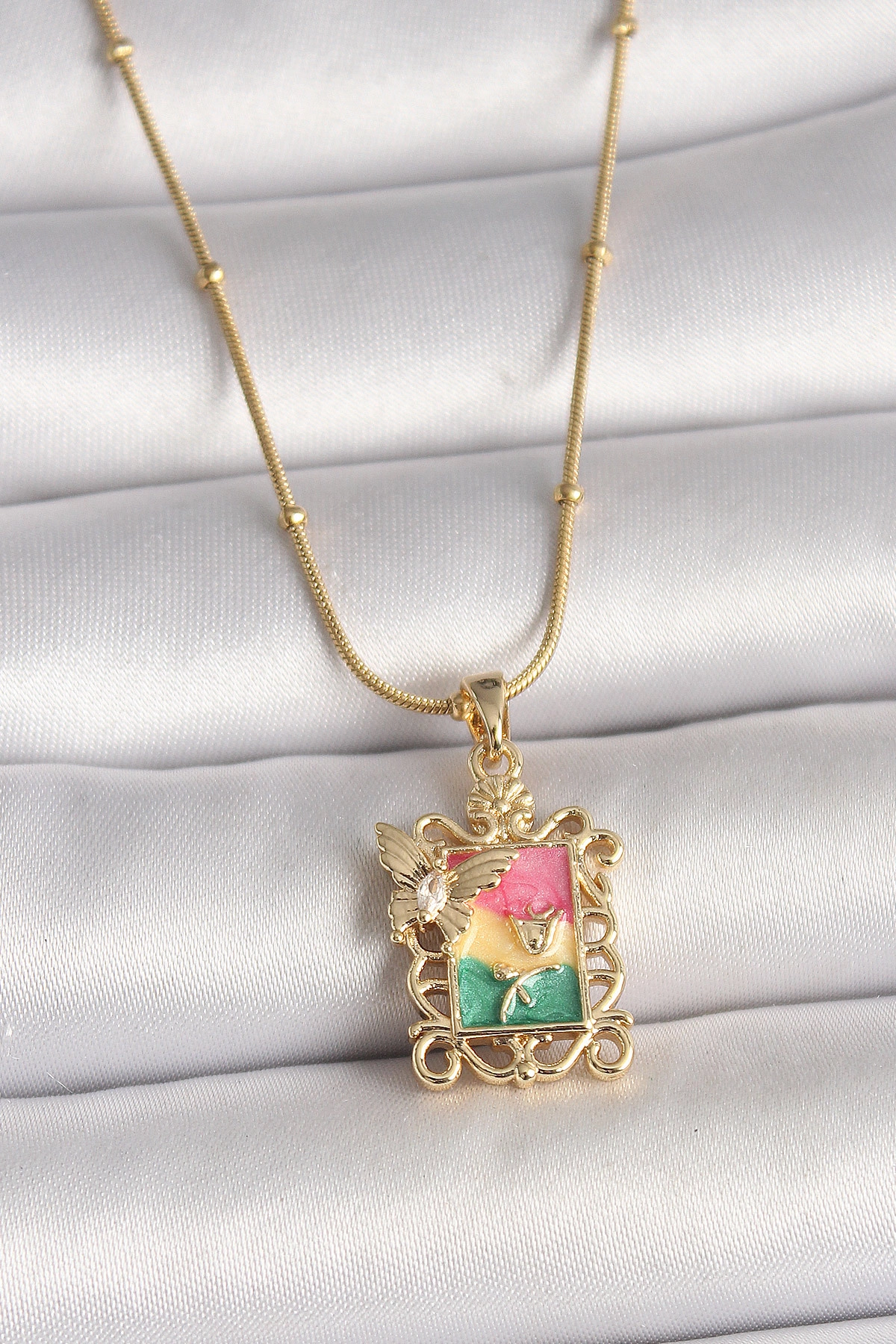 316L Çelik Gold Renk Renkli Zirkon Taşlı Kelebek İşlemeli Portre Model Kadın Kolye-0