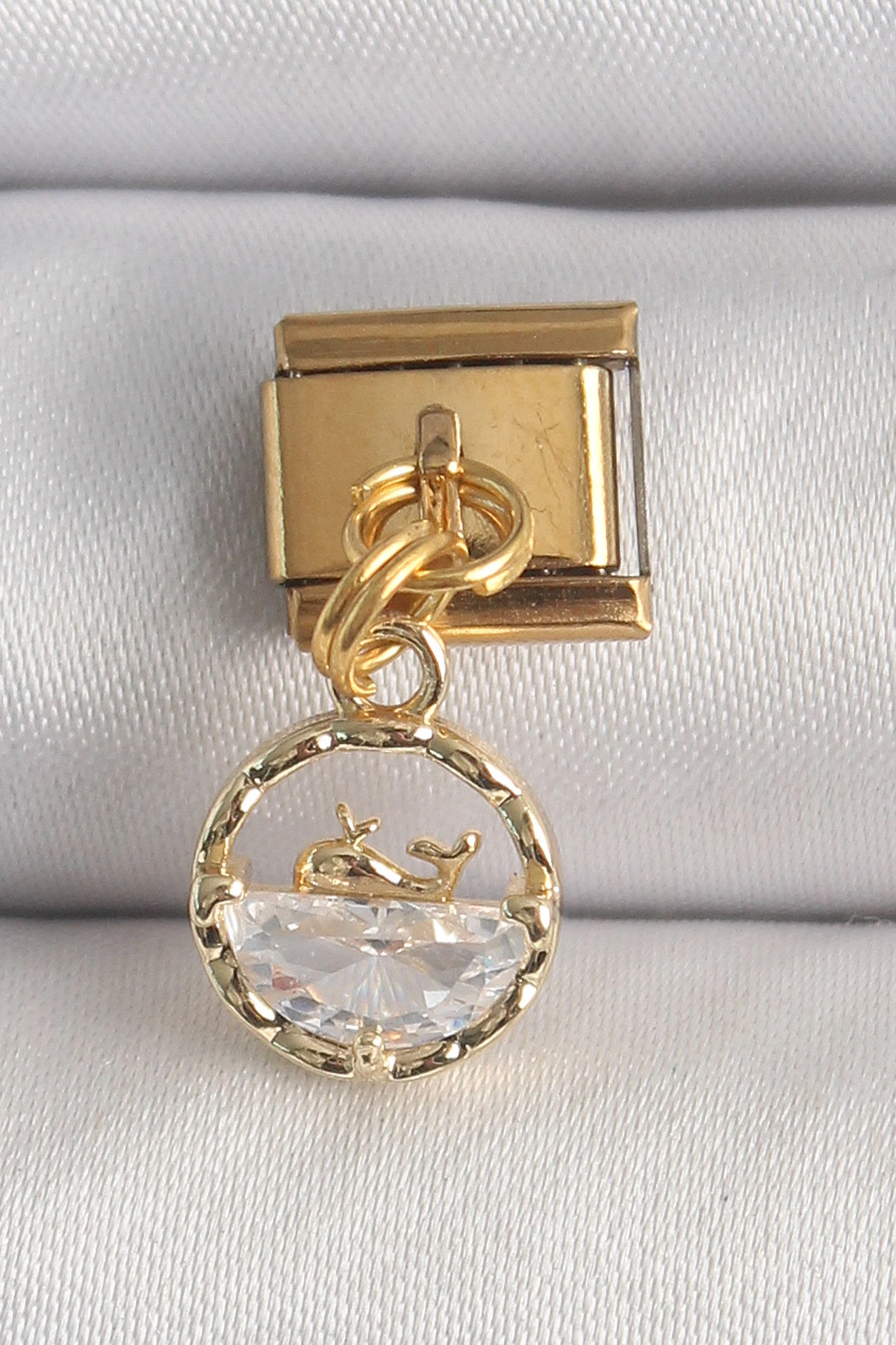 316L Çelik Gold Renk Sallantı Zirkon Taşlı Balina Model Nomination Charm-0