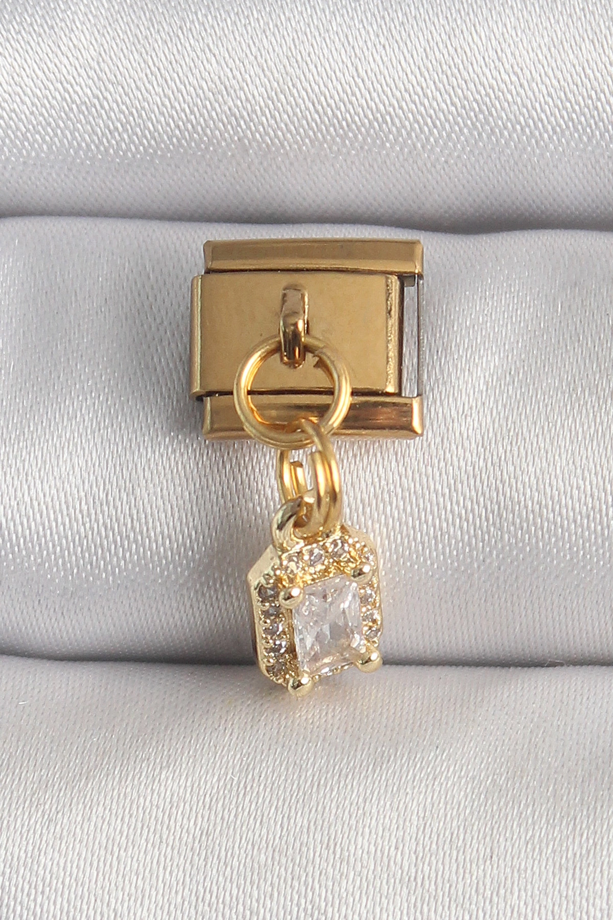 316L Çelik Gold Renk Sallantı Zirkon Taşlı Kare Model Nomination Charm-0