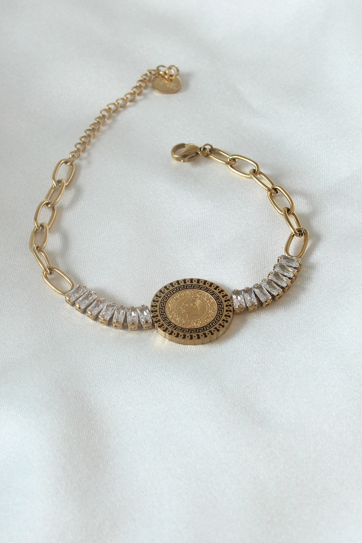 316L Çelik Gold Renk Tam Altın Modelli Zirkon Taşlı Kadın Bileklik-0