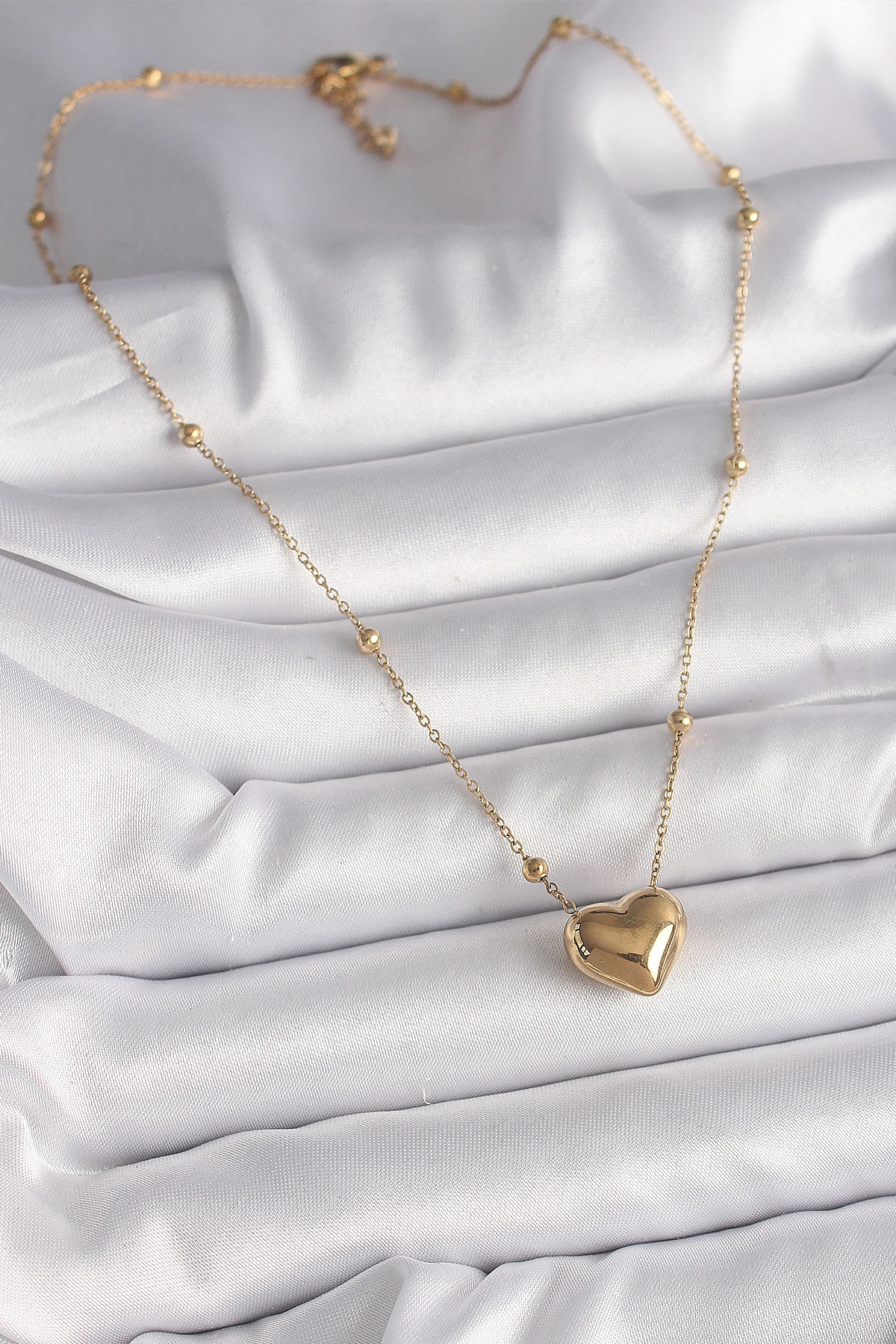 316L Çelik Gold Renk Topçuk Detaylı Zincir Kalp Model Kadın Kolye-1