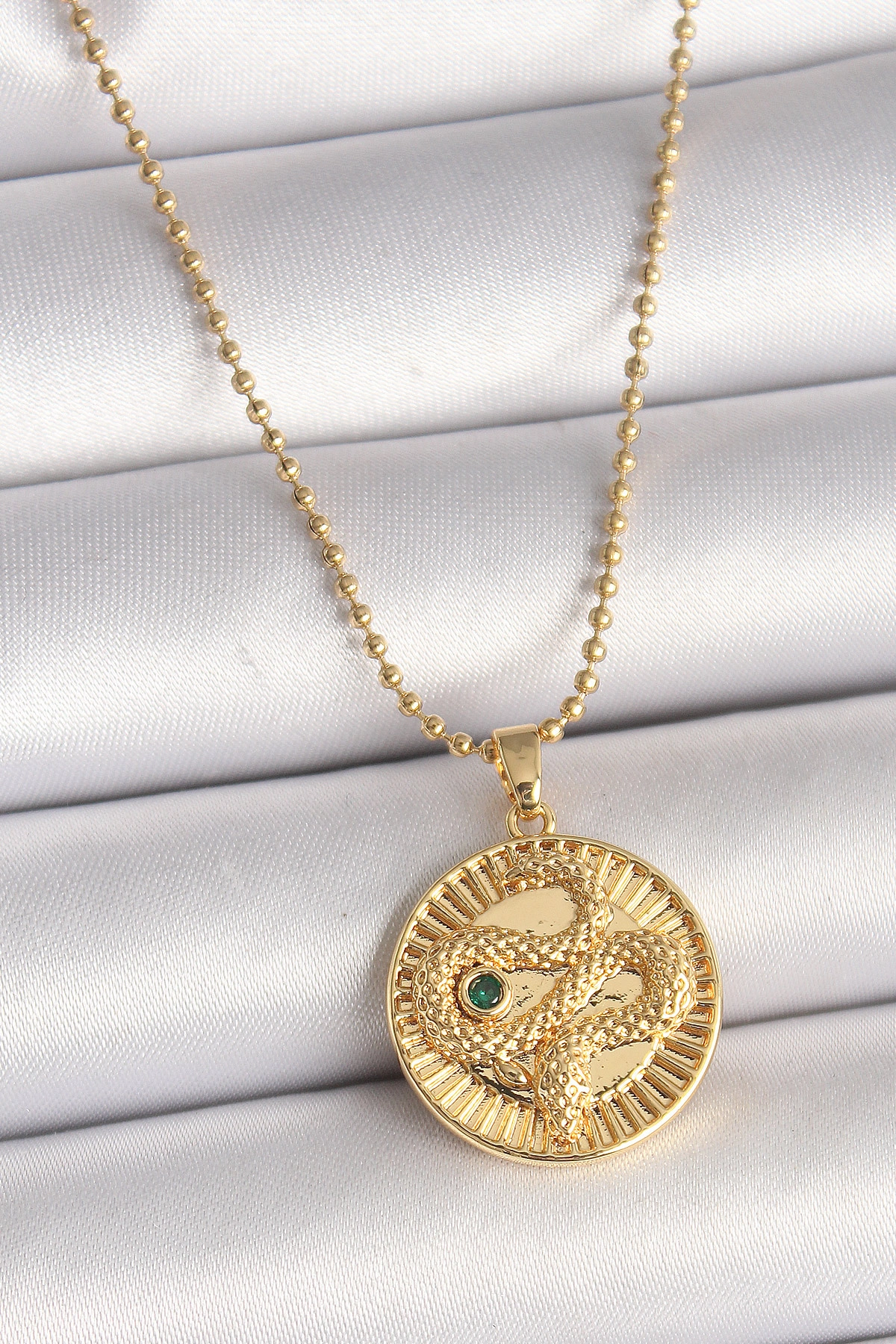 316L Çelik Gold Renk Topçuk Zincir Yılan İşlemeli Zirkon Taş Detaylı Madalyon Model Kadın Kolye-0