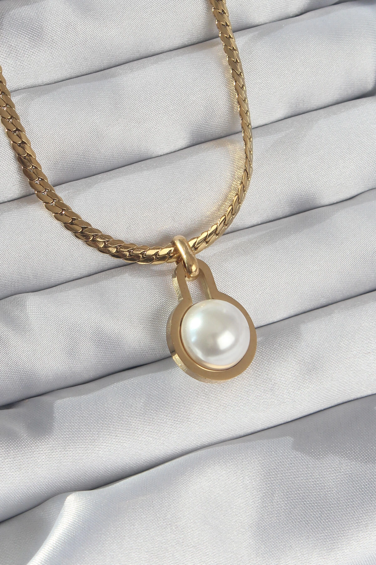 316L Çelik Gold Renk Yassı Zincir İnci Taşlı Kolye-0