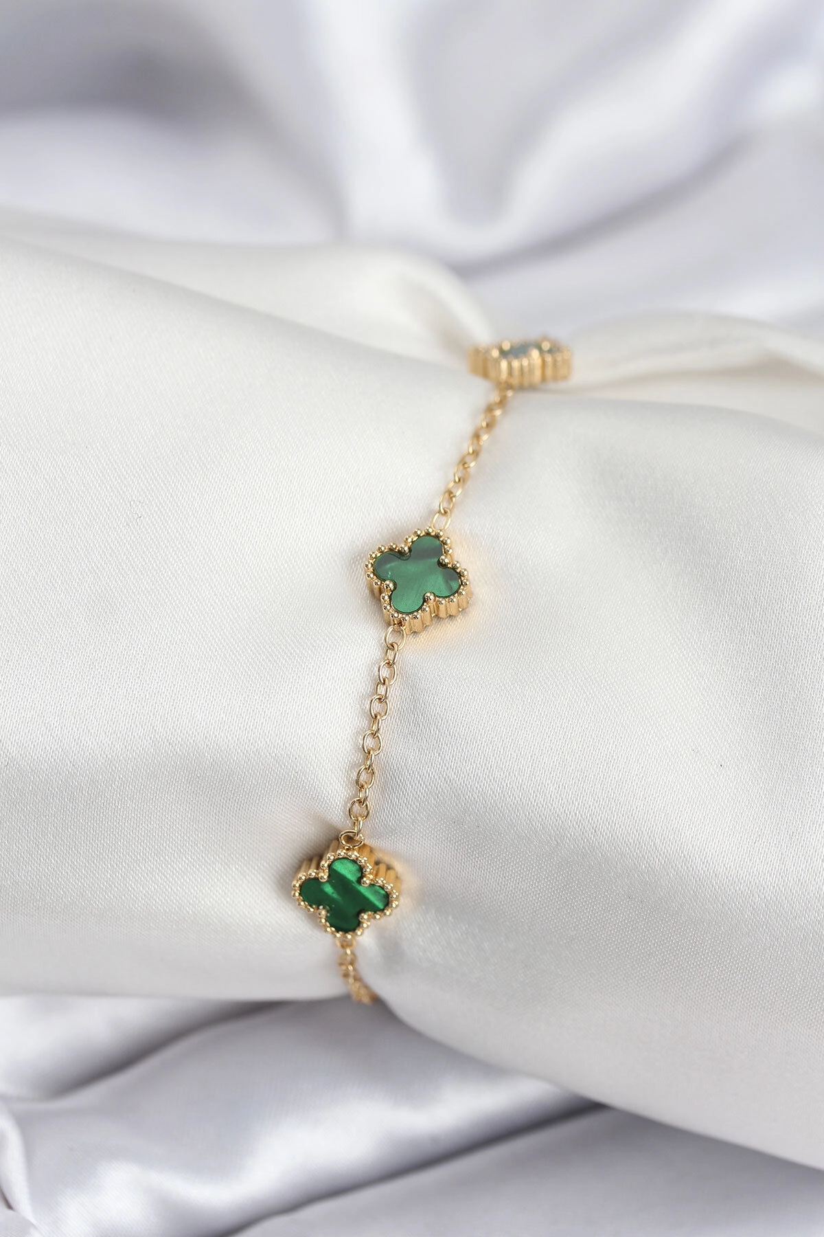 316L Çelik Gold Renk Yeşil Baby Boy Yonca Kadın Bileklik-0