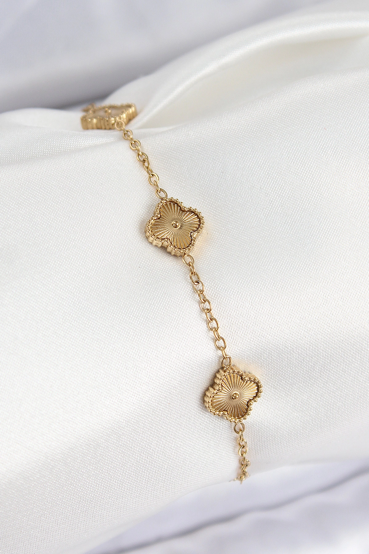 316L Çelik Gold Renk Yonca Kadın Bileklik-0