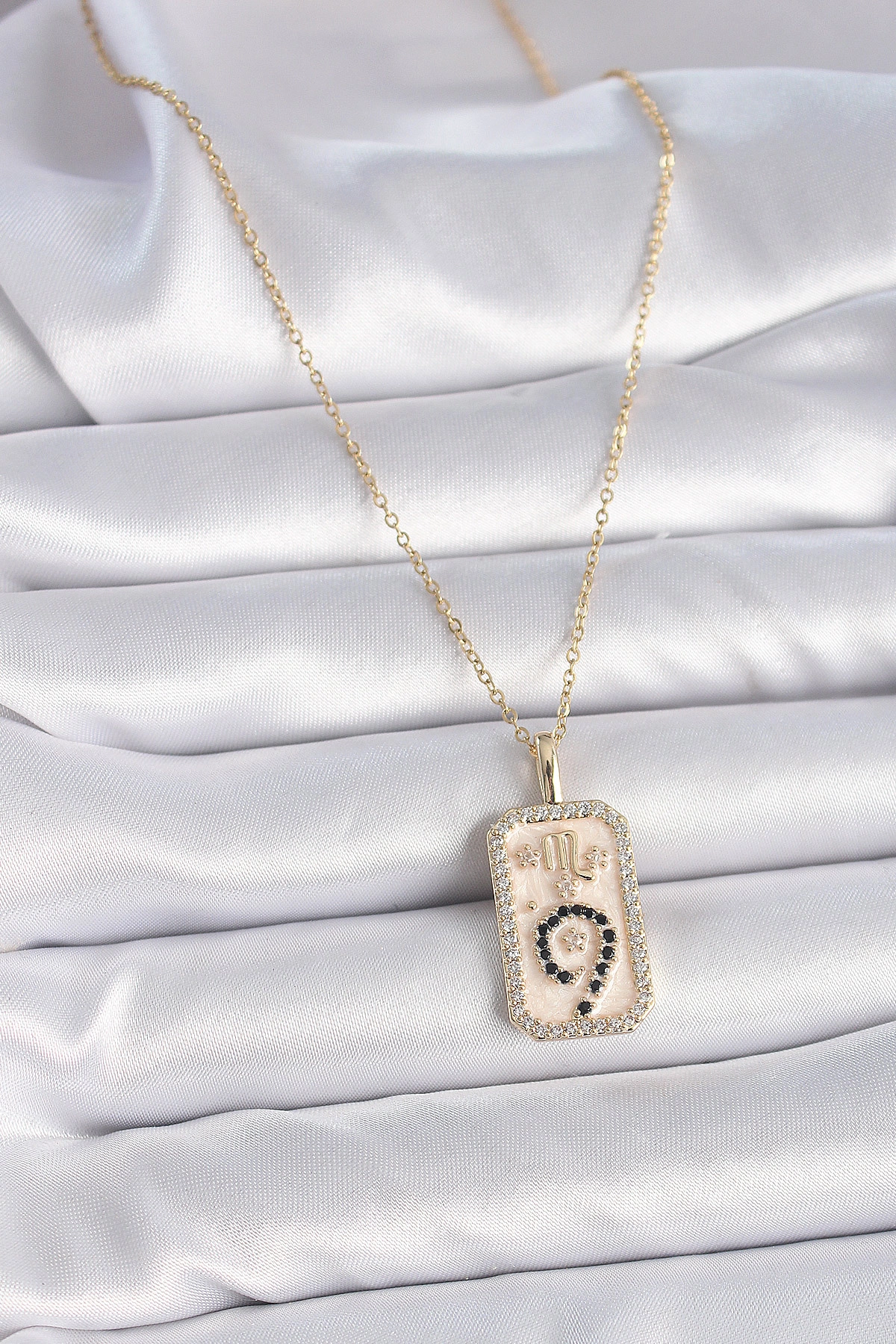 316L Çelik Gold Renk Zincir Akrep Burcu Zirkon Taşlı Kadın Kolye-1