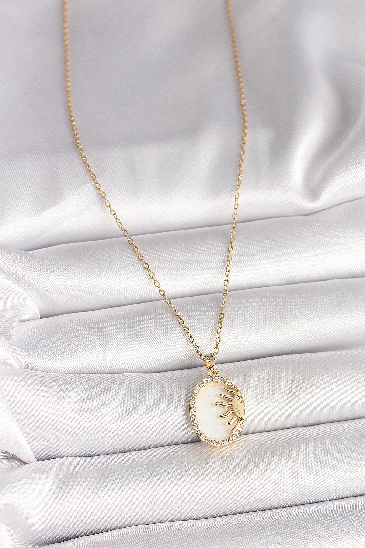 316L Çelik Gold Renk Zincir Beyaz Mineli Gün Batımı Model Zirkon Taş Detay Kadın Kolye-1