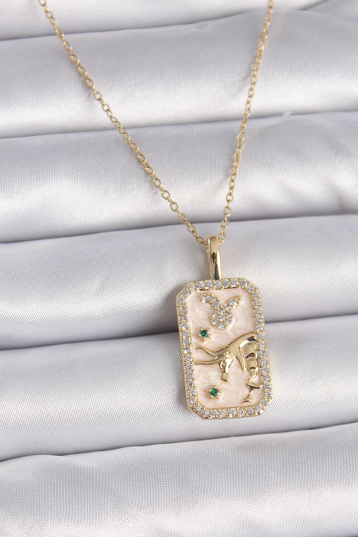 316L Çelik Gold Renk Zincir Boğa Burcu Zirkon Taşlı Kadın Kolye-0