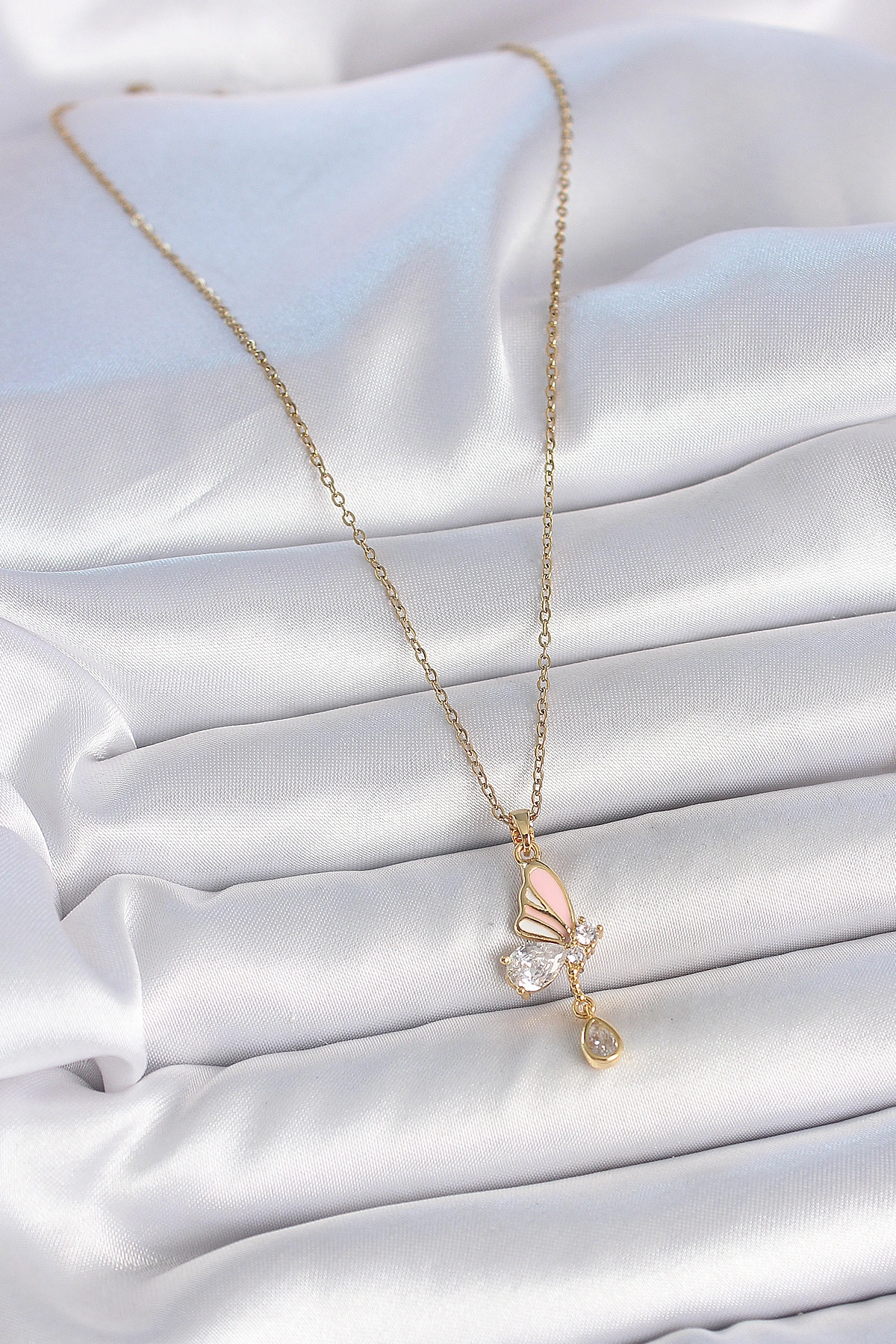 316L Çelik Gold Renk Zincir Damla Zirkon Taşlı Kelebek Model Sallantı Detay Kadın Kolye-1