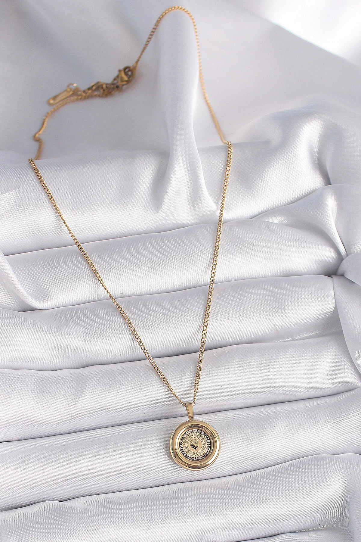 316L Çelik Gold Renk Zincir Gold Altın Model Kadın Kolye-1