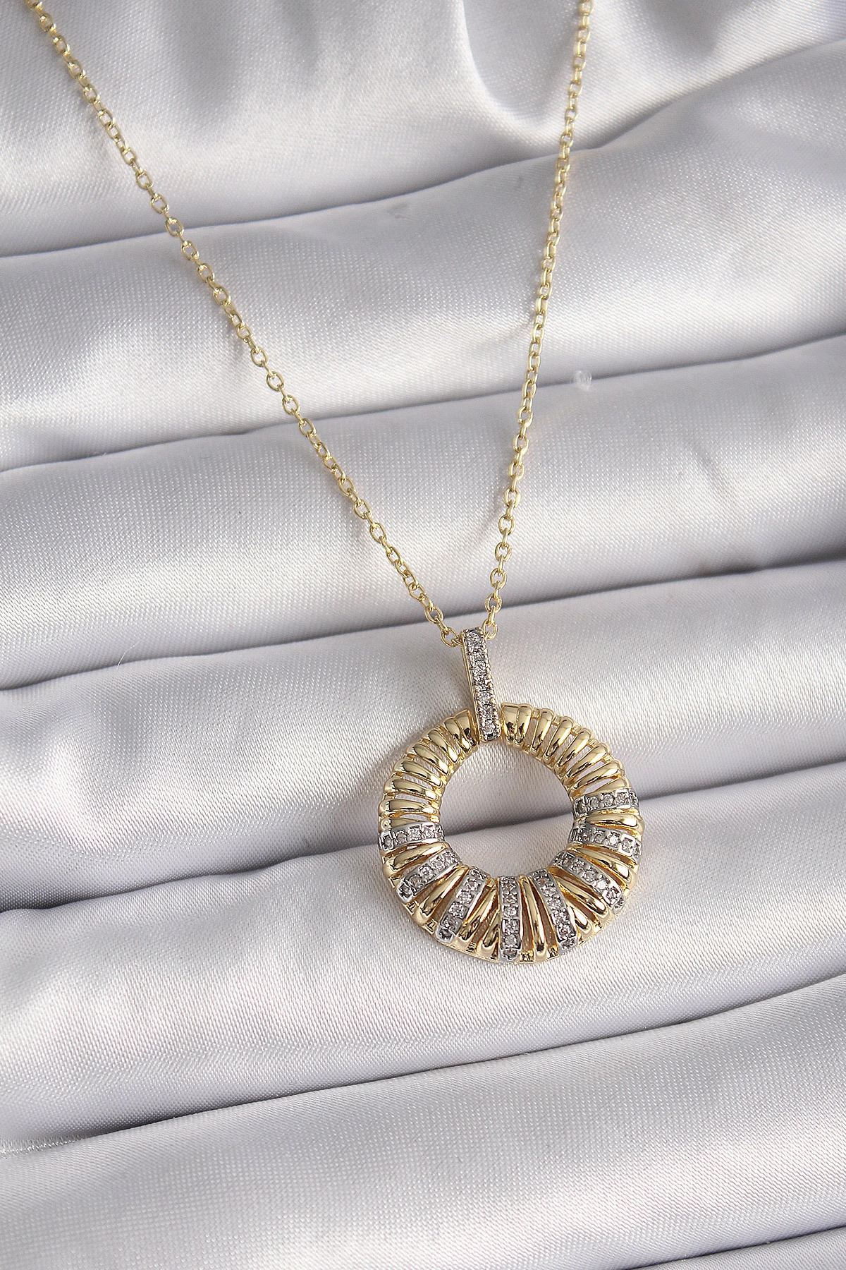 316L Çelik Gold Renk Zincir Gümüş Zirkon Taşlı Daire Model Kadın Kolye-0