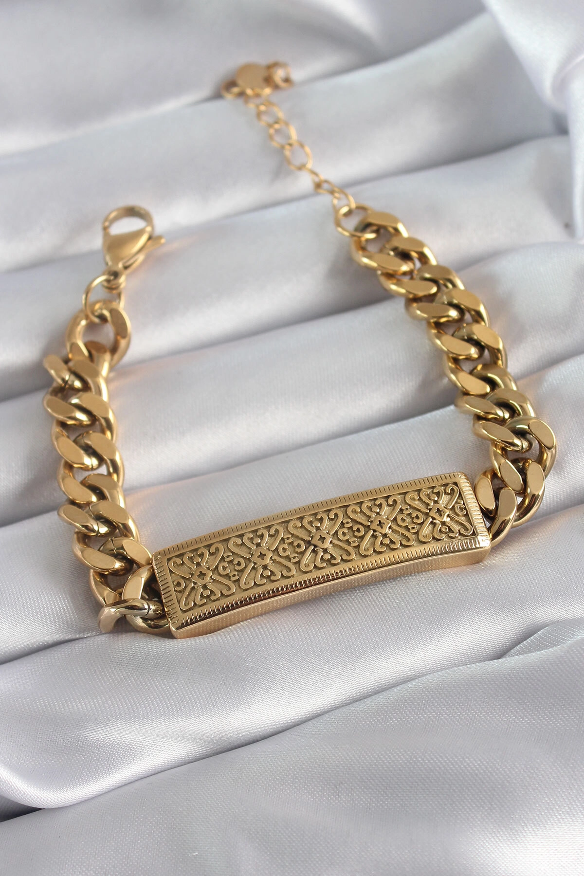 316L Çelik Gold Renk Zincir Model Motif İşleme Kadın Bileklik-0