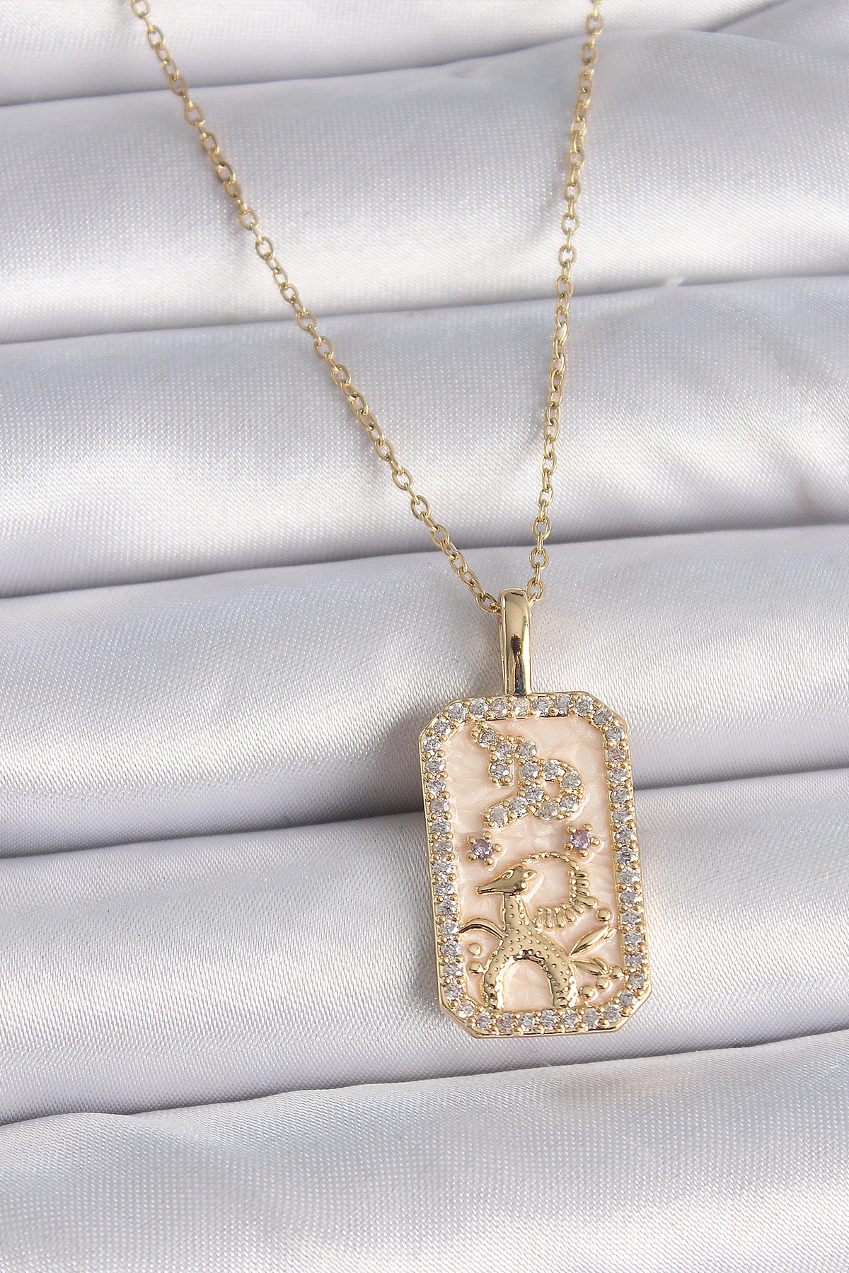 316L Çelik Gold Renk Zincir Oğlak Burcu Zirkon Taşlı Kadın Kolye-0