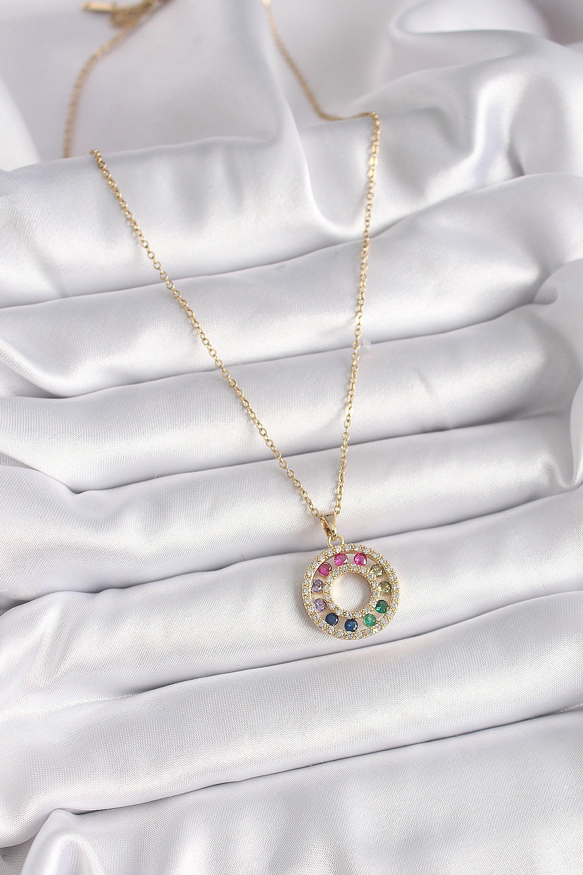 316L Çelik Gold Renk Zincir Renkli Zirkon Taşlı Madalyon Model Kadın Kolye-1