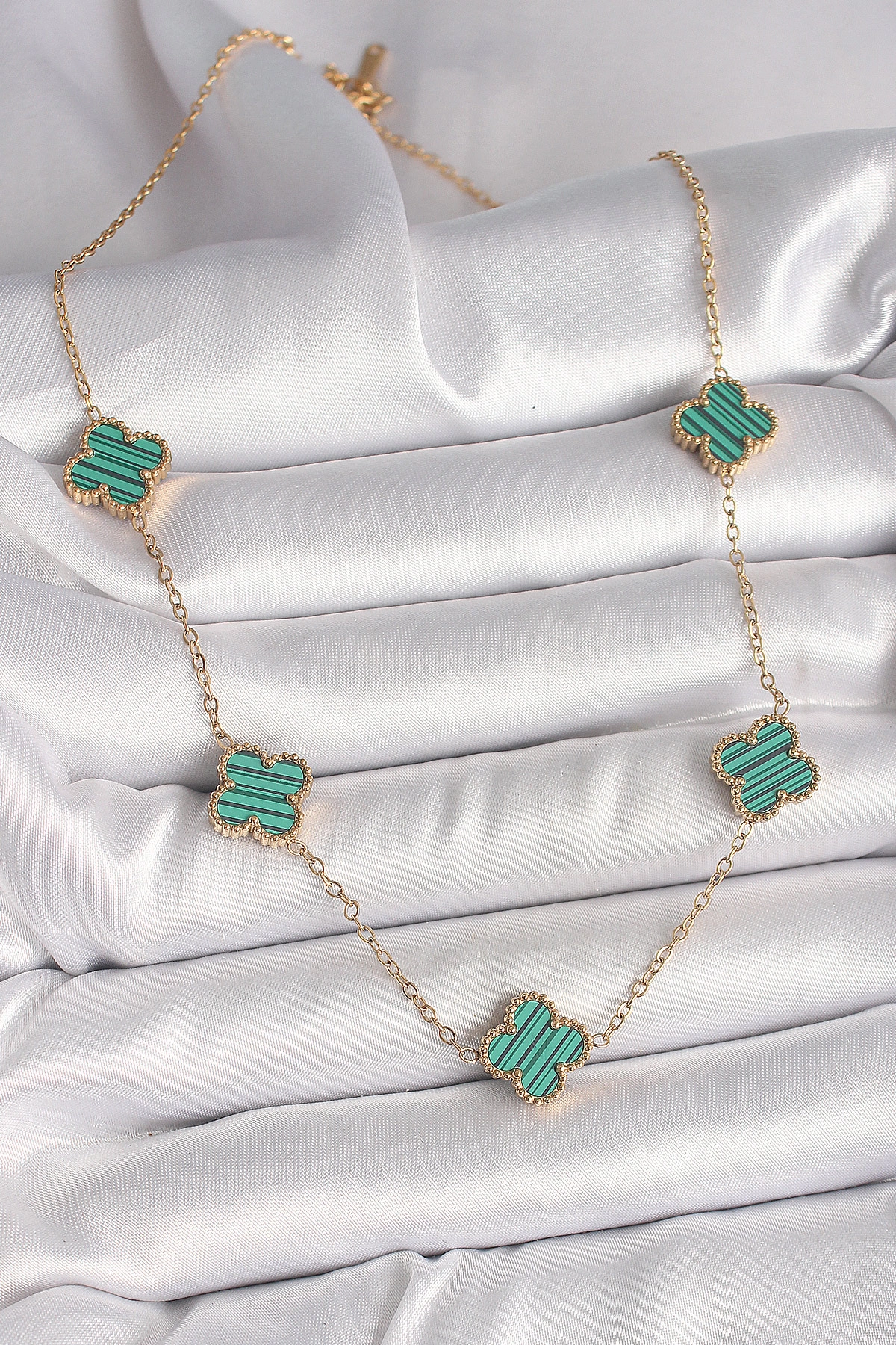 316L Çelik Gold Renk Zincir Yeşil Yonca Model Kadın Kolye-1