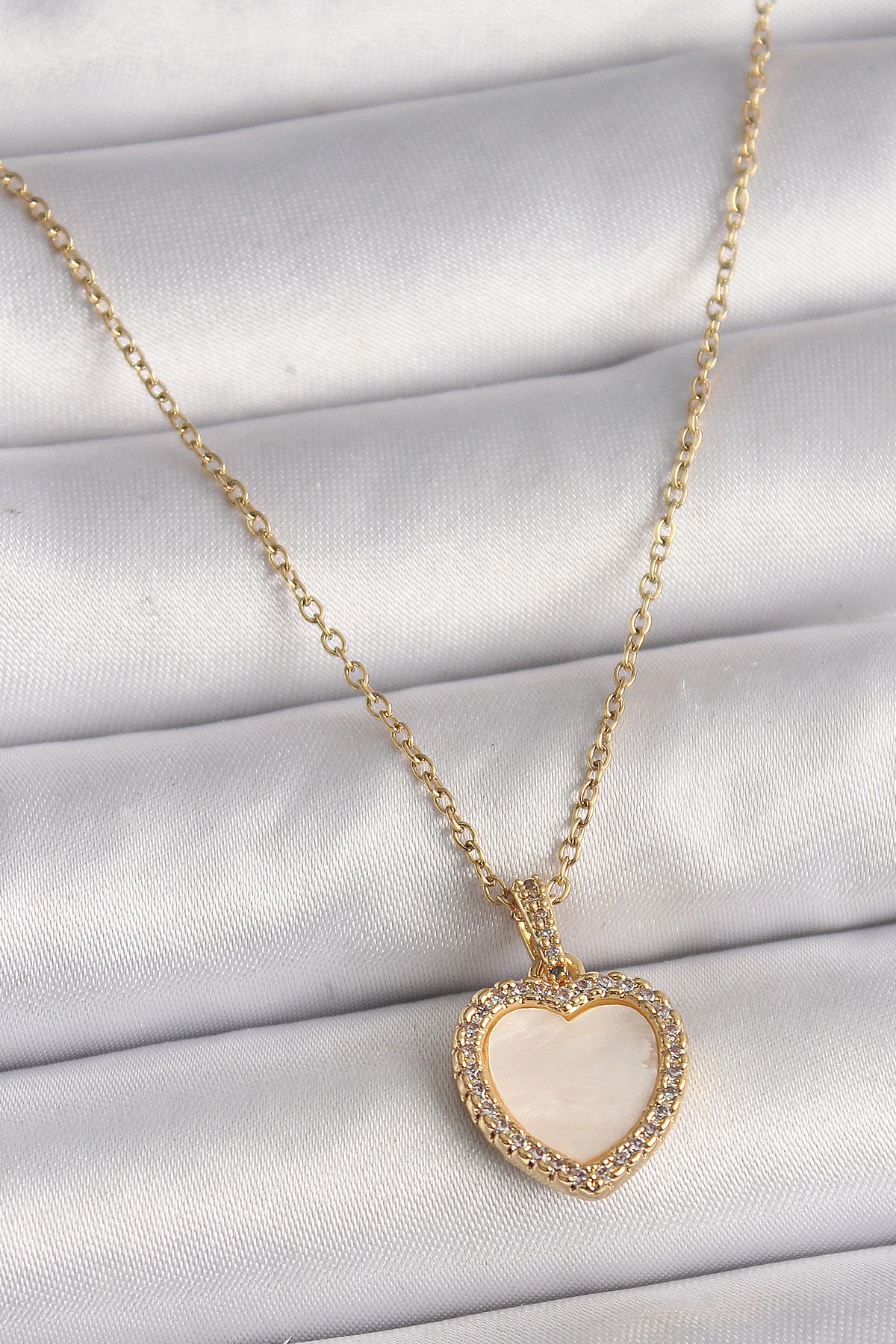 316L Çelik Gold Renk Zincir Zirkon Taşlı Beyaz Mineli Kalp Model Kadın Kolye-0