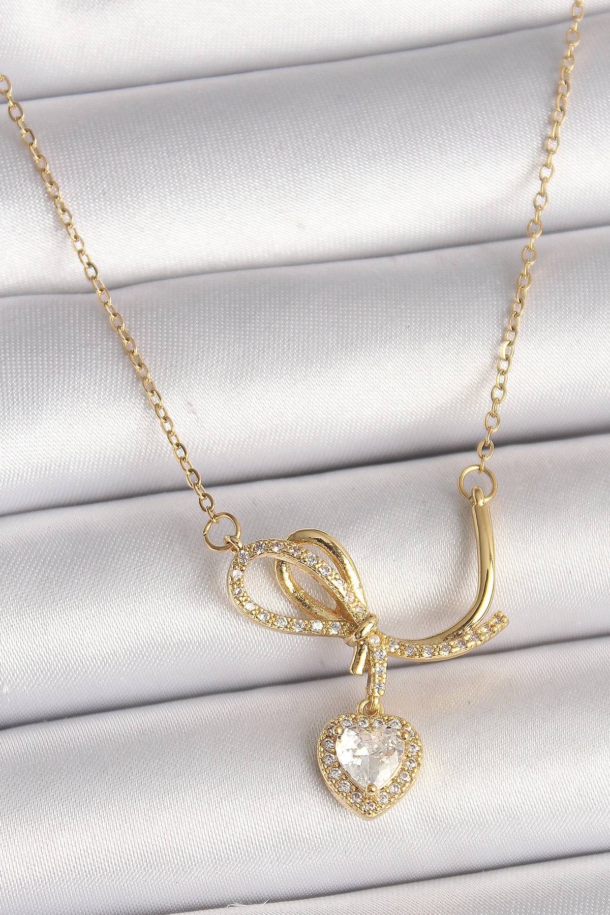 316L Çelik Gold Renk Zincir Zirkon Taşlı Düğüm Sallantı Kalp Model Kadın Kolye-0