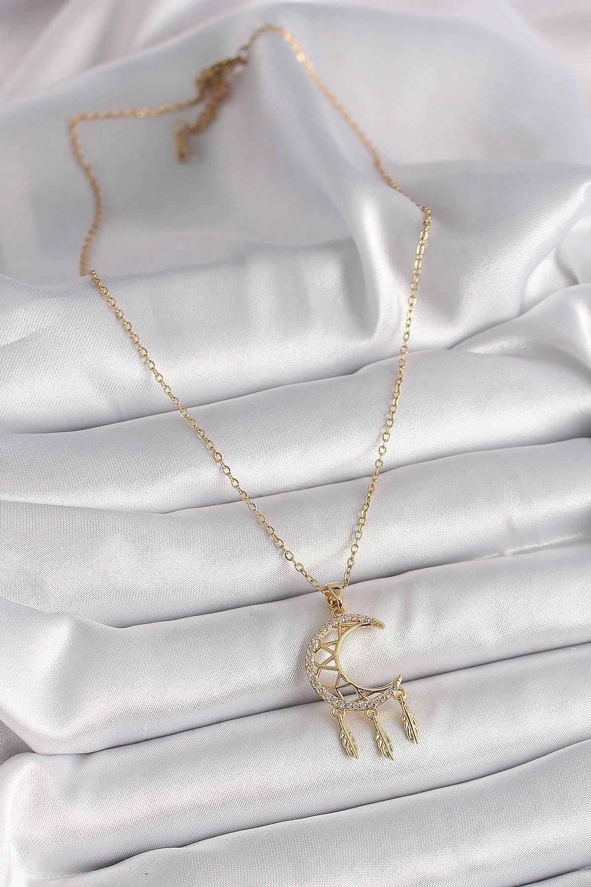 316L Çelik Gold Renk Zincir Zirkon Taşlı Hilal Model Sallantı Yaprak Detay Kadın Kolye-1