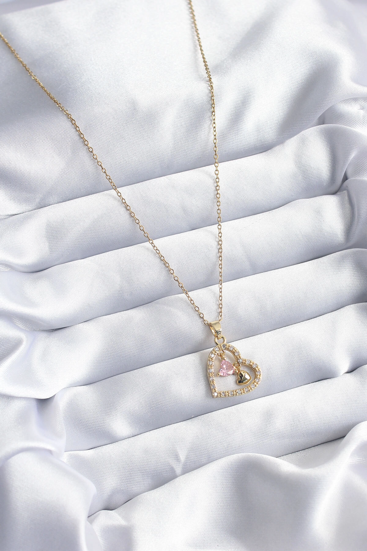 316L Çelik Gold Renk Zincir Zirkon Taşlı Kalp Model Kadın Kolye-1