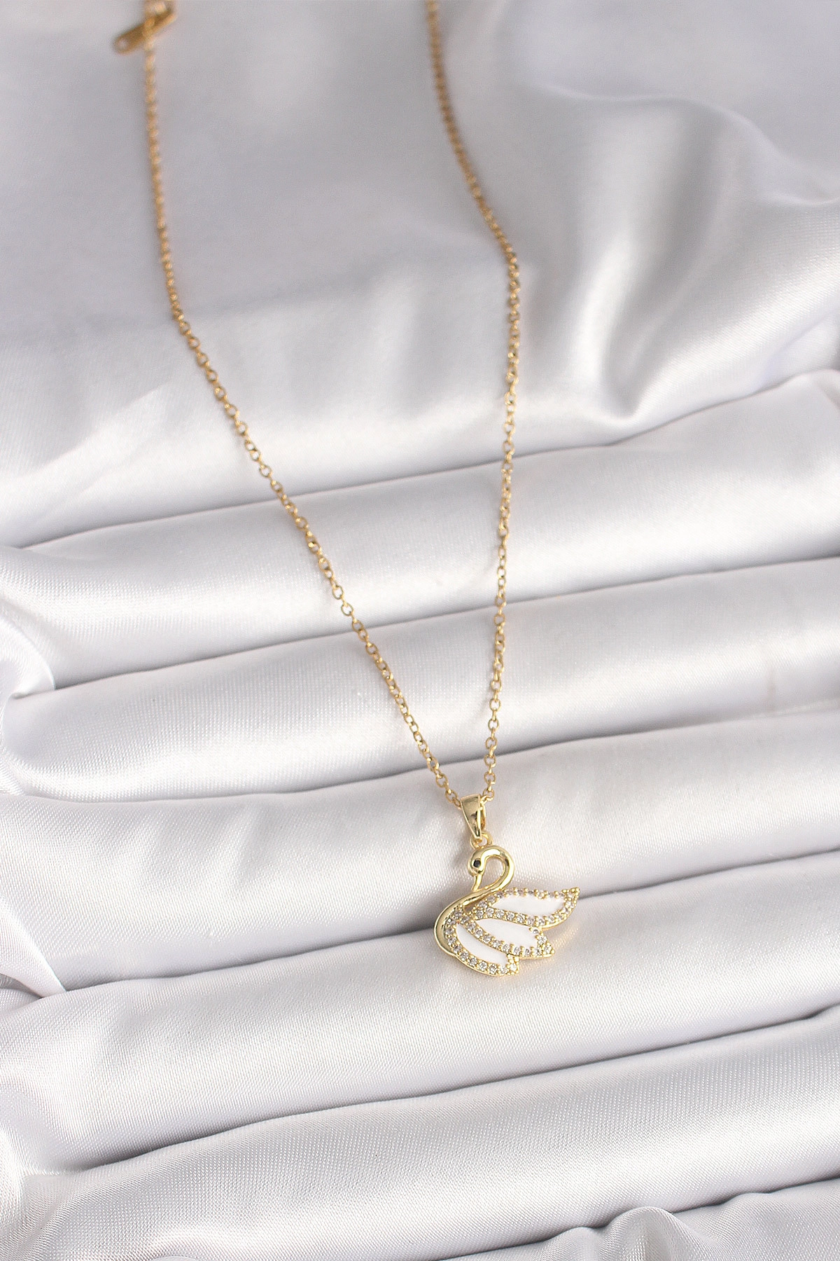 316L Çelik Gold Renk Zincir Zirkon Taşlı Kuğu Model Kadın Kolye-1