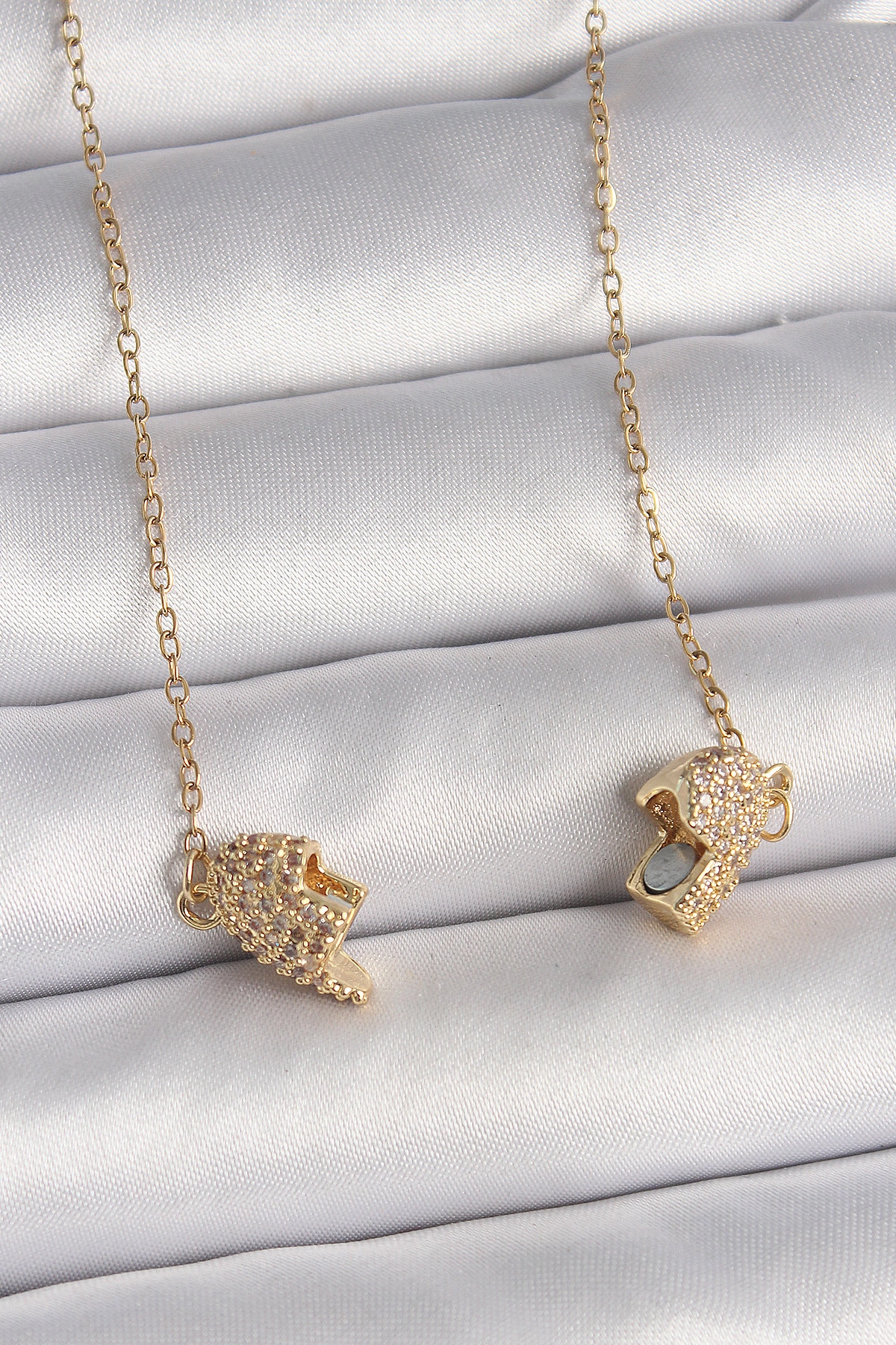 316L Çelik Gold Renk Zincir Zirkon Taşlı Mıknatıslı Kalp Model Kadın Kolye-1