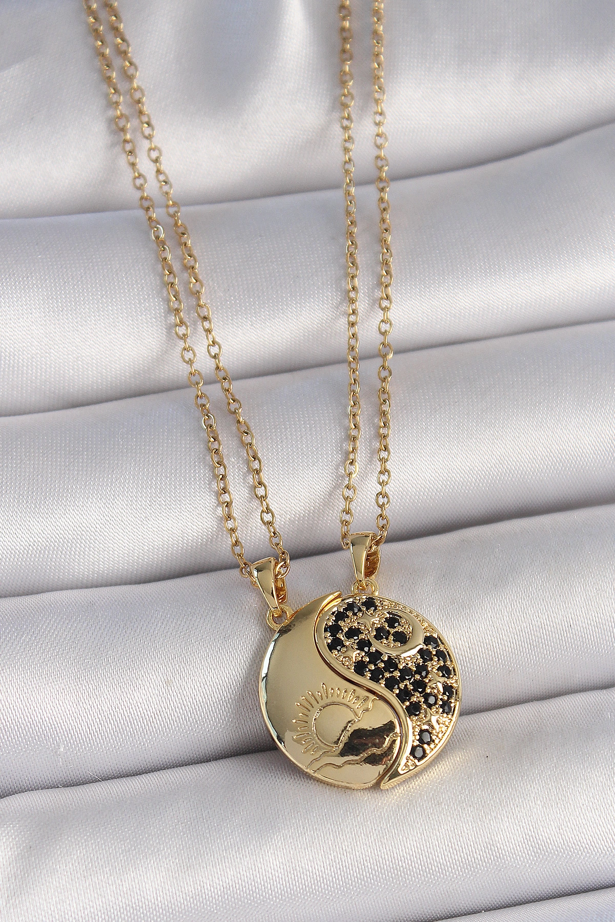 316L Çelik Gold Renk Zincir Zirkon Taşlı Ying Yang Model Gün Batımı İşlemeli Arkadaşlık Kadın Kolye-0