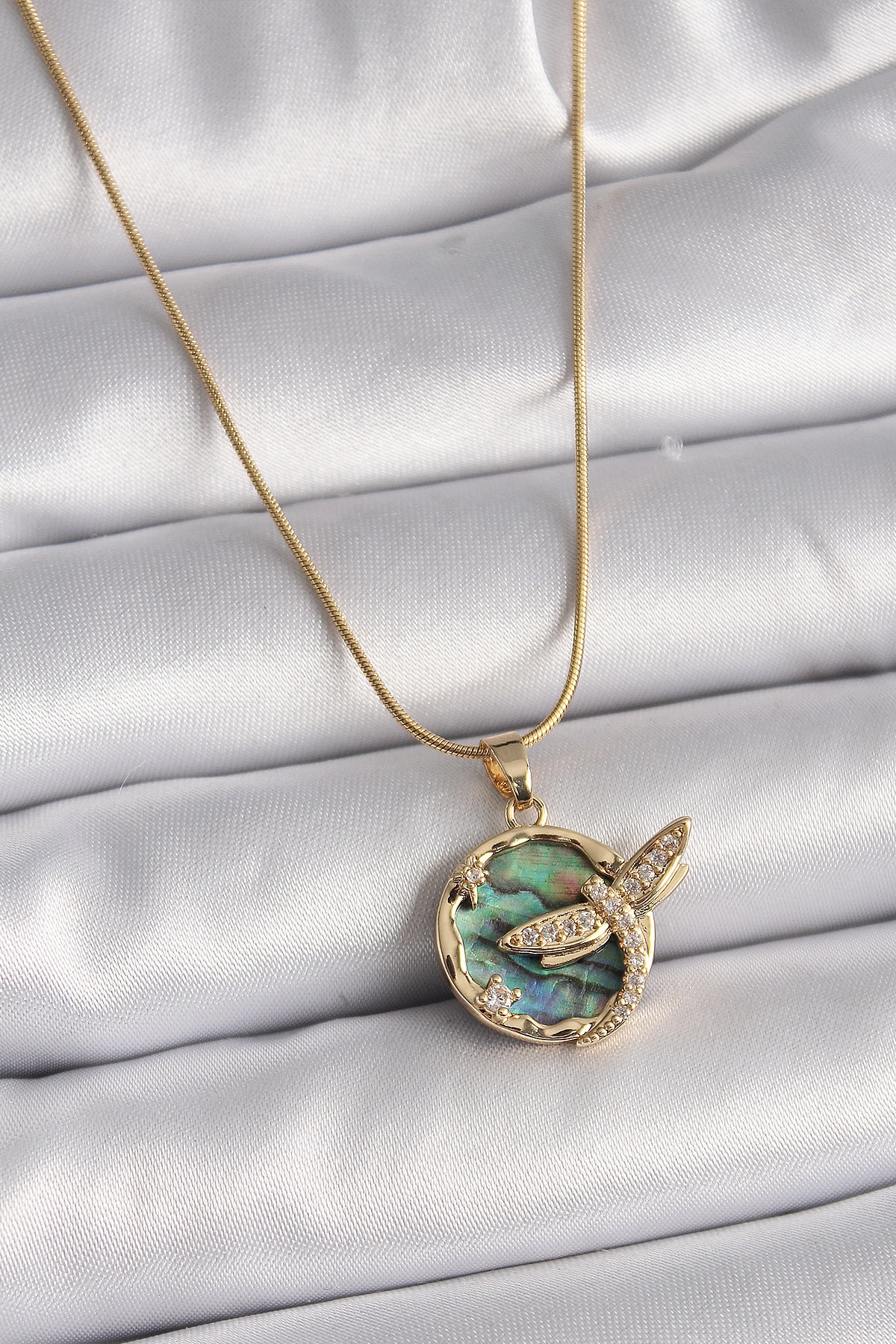 316L Çelik Gold Renk Zincir Zirkon Taşlı Yusufçuk Model Kadın Kolye-0