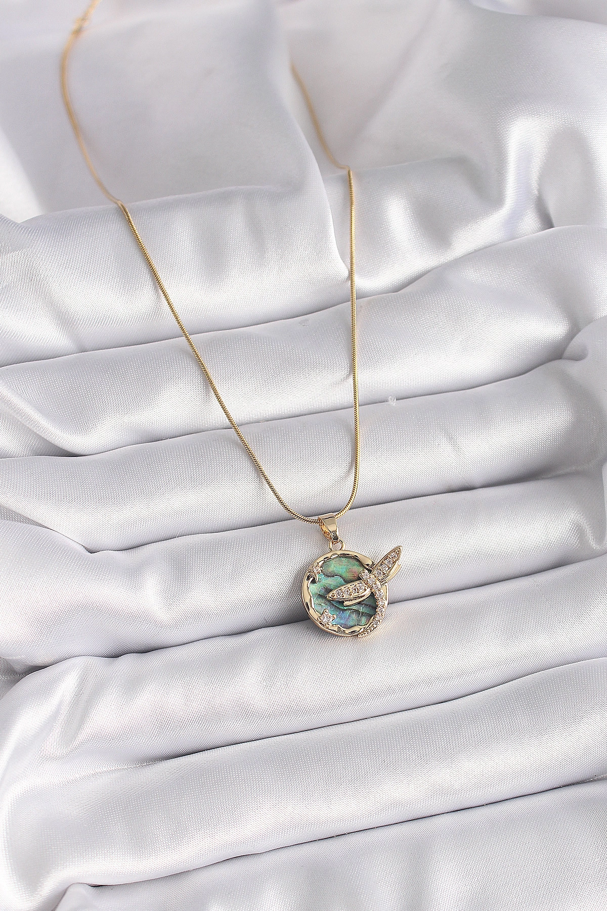 316L Çelik Gold Renk Zincir Zirkon Taşlı Yusufçuk Model Kadın Kolye-1