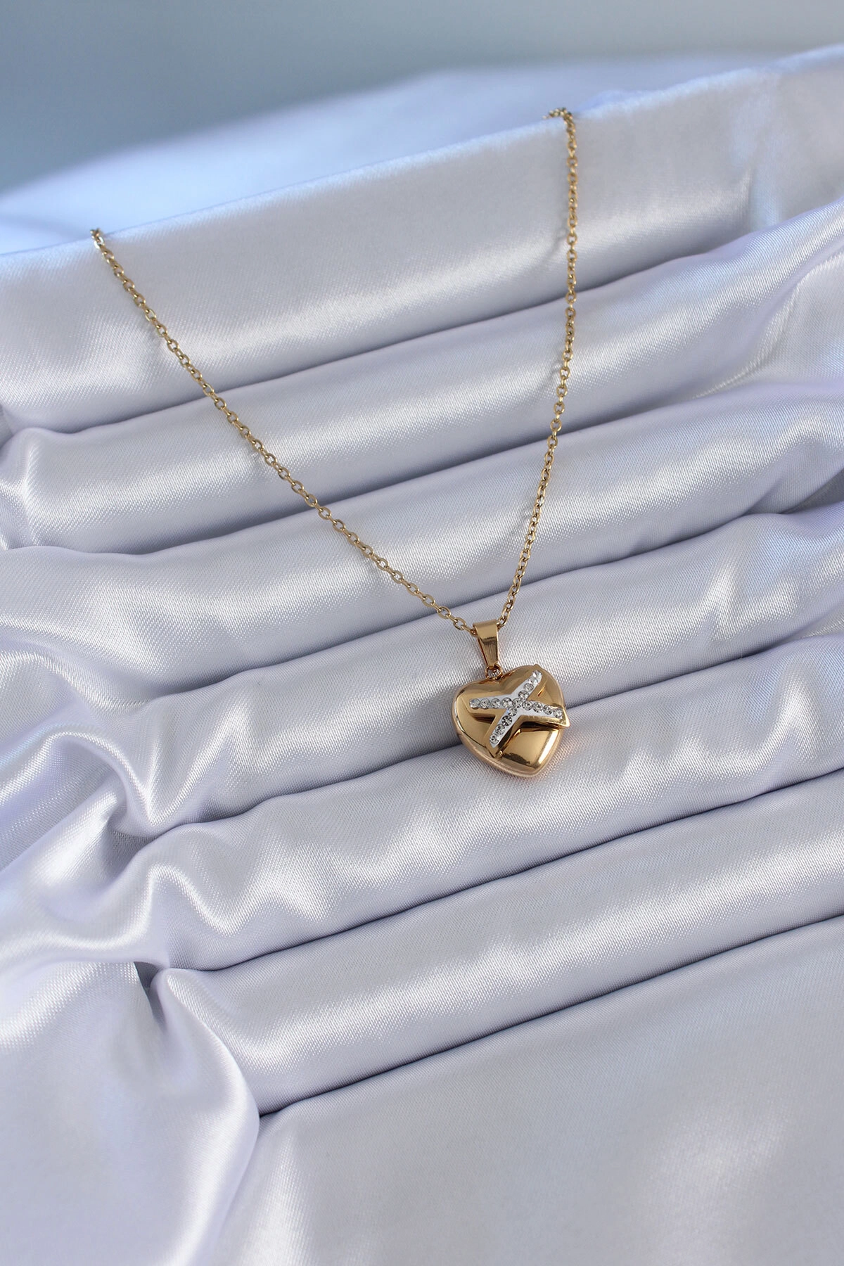 316L Çelik Gold Renk Zirkon Detay Kalp Model Kadın Kolye-1