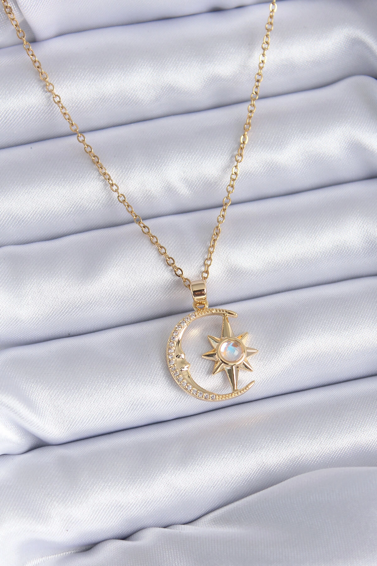 316L Çelik Gold Renk Zirkon Taşlı Ay Yıldız Model Kadın Kolye-0
