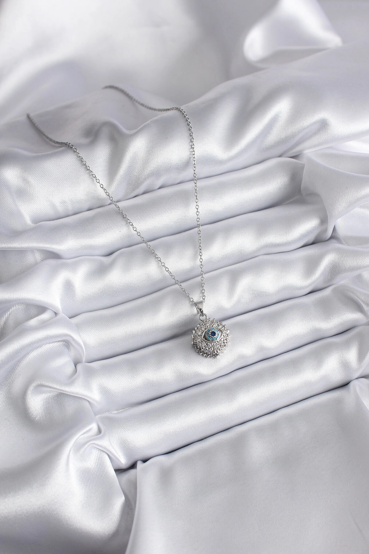 316L Çelik Gold Renk Zirkon Taşlı Göz Model Kadın Kolye-1