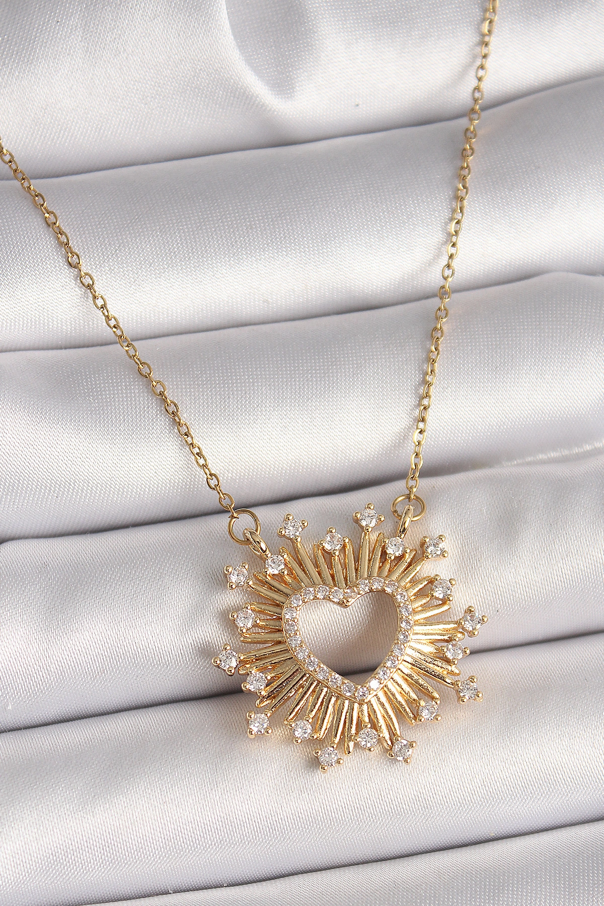 316L Çelik Gold Renk Zirkon Taşlı Kalp Model Kadın Kolye-0