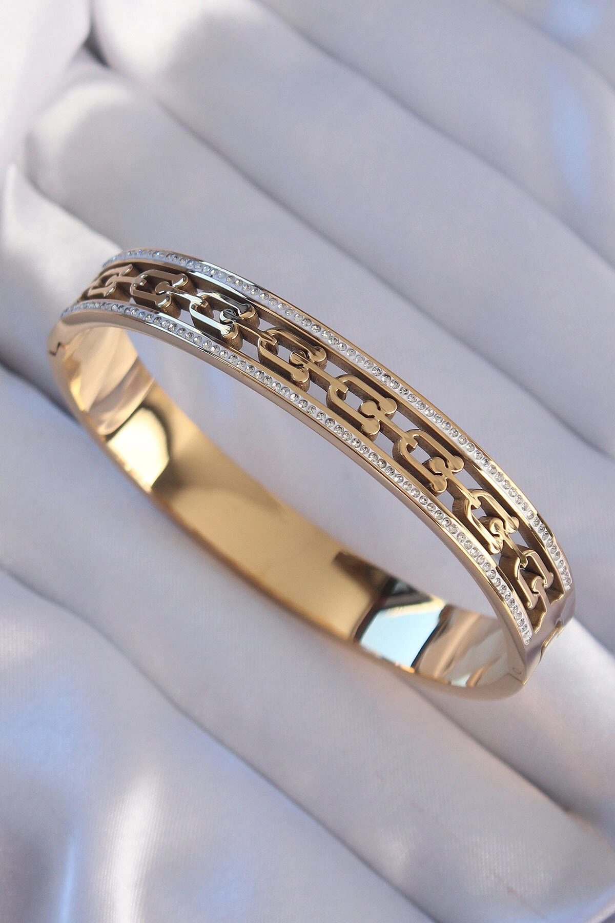 316L Çelik Gold Renk Zirkon Taşlı Model Kelepçe-0