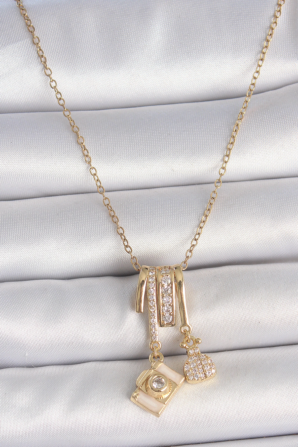 316L Çelik Gold Renk Zirkon Taşlı Sallantı Fotoğraf Makinası Figür Charm Kadın Kolye-0