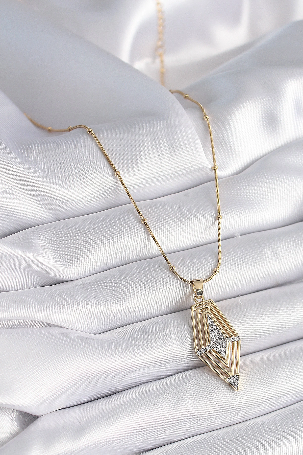 316L Çelik Gold Renk Zirkon Taşlı Vintage Model Kadın Kolye-1