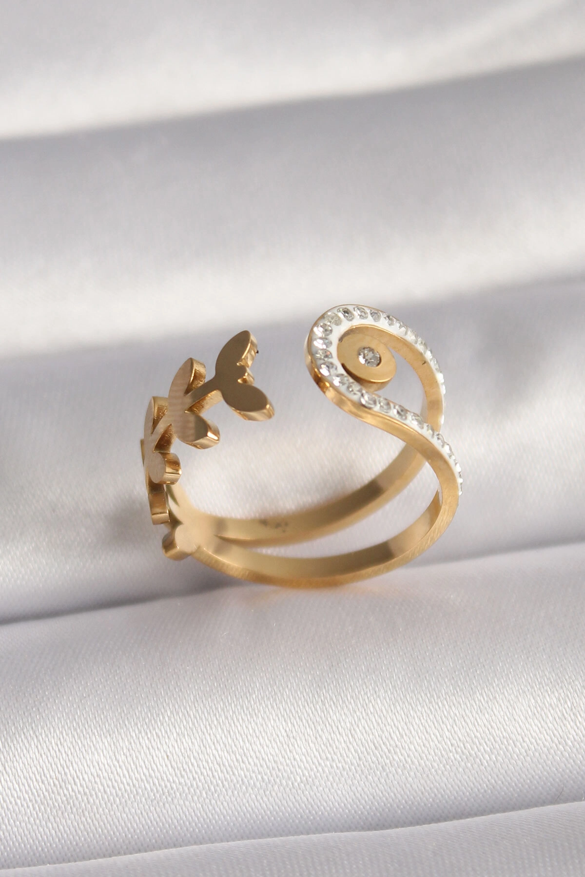 316L Çelik Gold Renk Zirkon Taşlı Yaprak Model Kadın Yüzük-0