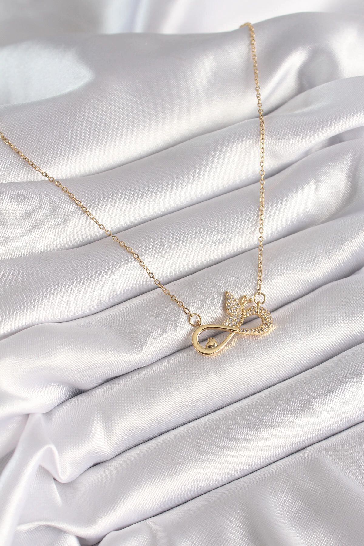 316L Çelik Gold Renk Zirkon Zincir Taşı Sonsuzluk Kelebek Model Kadın Kolye-1
