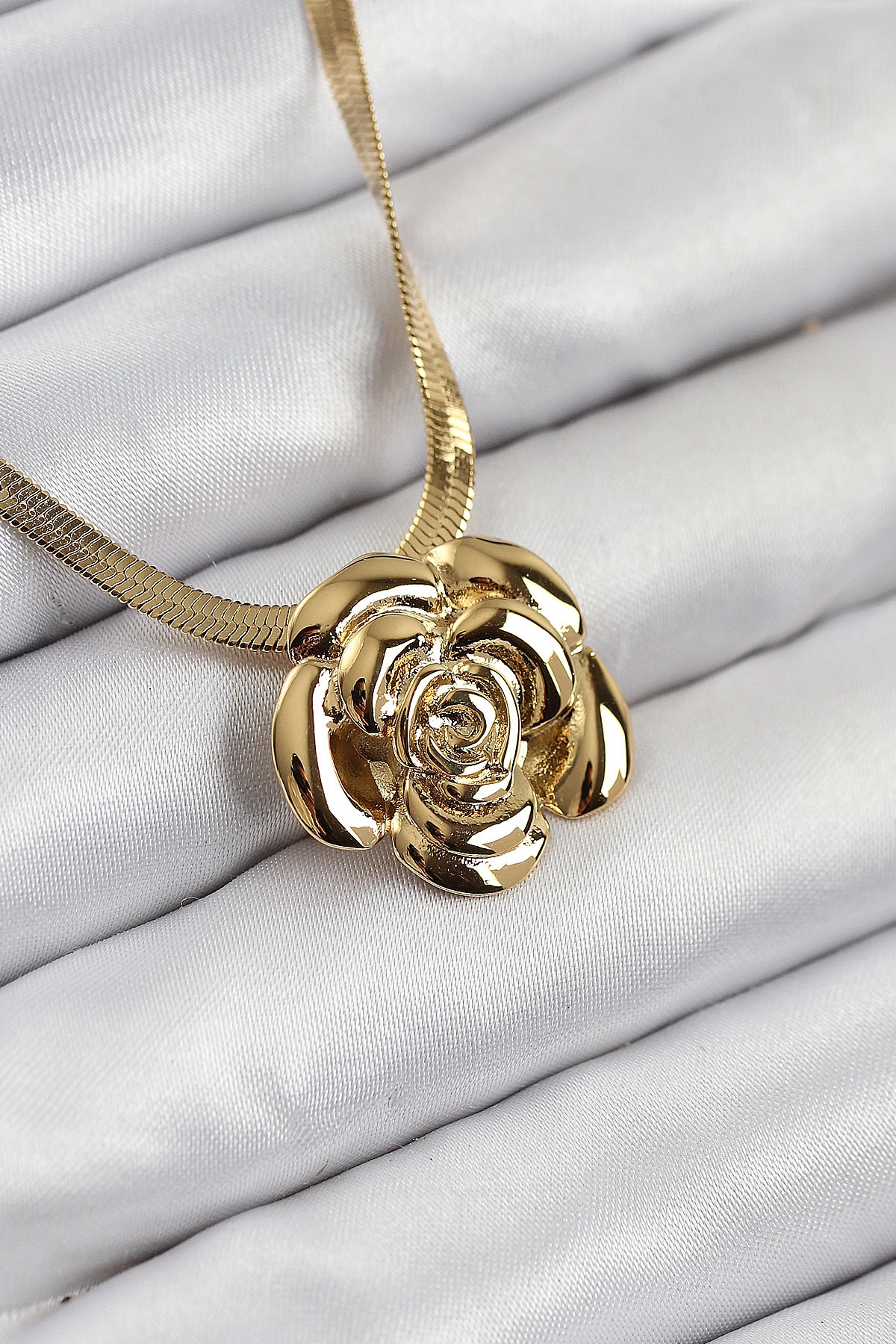 316L Çelik Gül Figürlü İtalyan Zincir Model Gold Renk Kadın Kolye-0