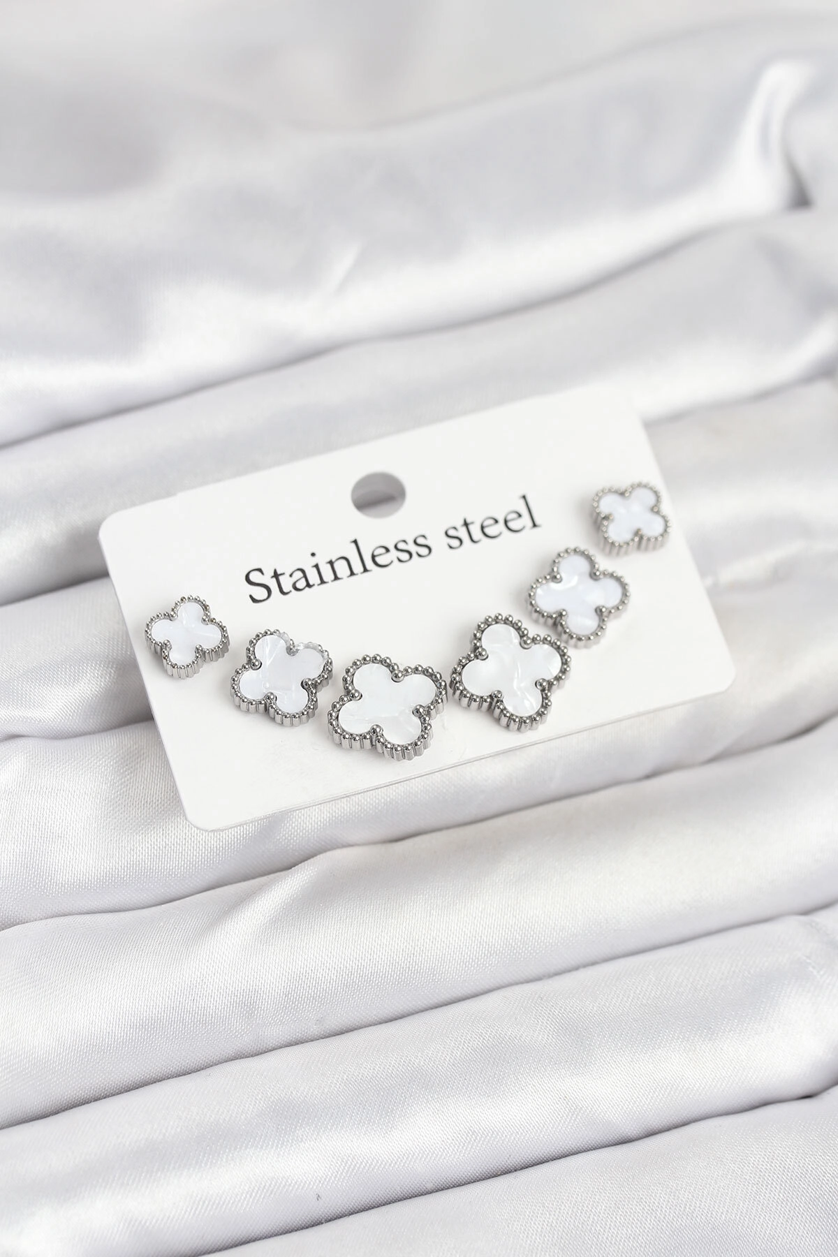 316L Çelik Gümüş Beyaz Renk 3 Boy Yonca Küpe Seti-0