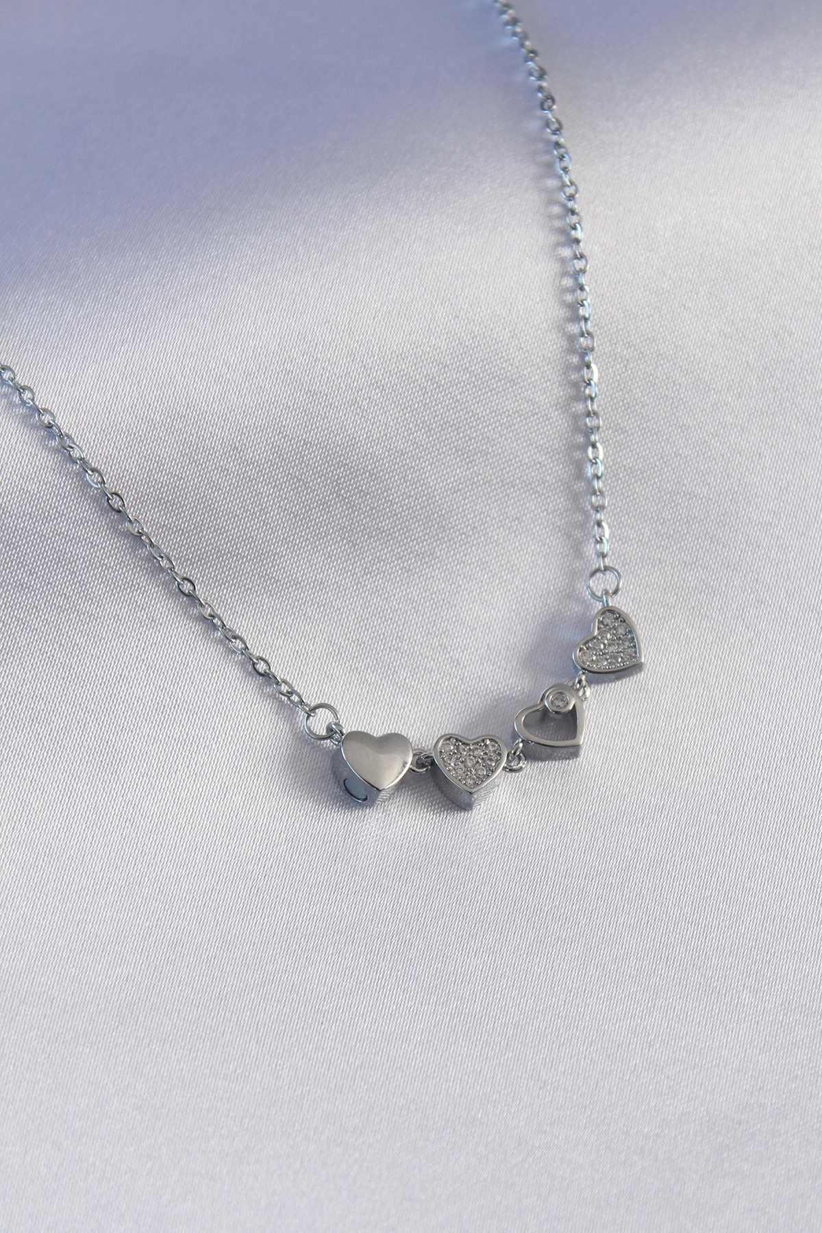 316L Çelik Gümüş Renk Açılır Zirkon Taşlı Yonca Model Kadın Kolye-1