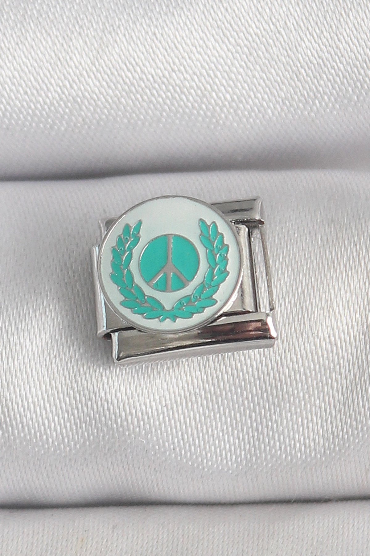 316L Çelik Gümüş Renk Beyaz Mavi Barış İşareti İşlemeli Nomination Charm-0