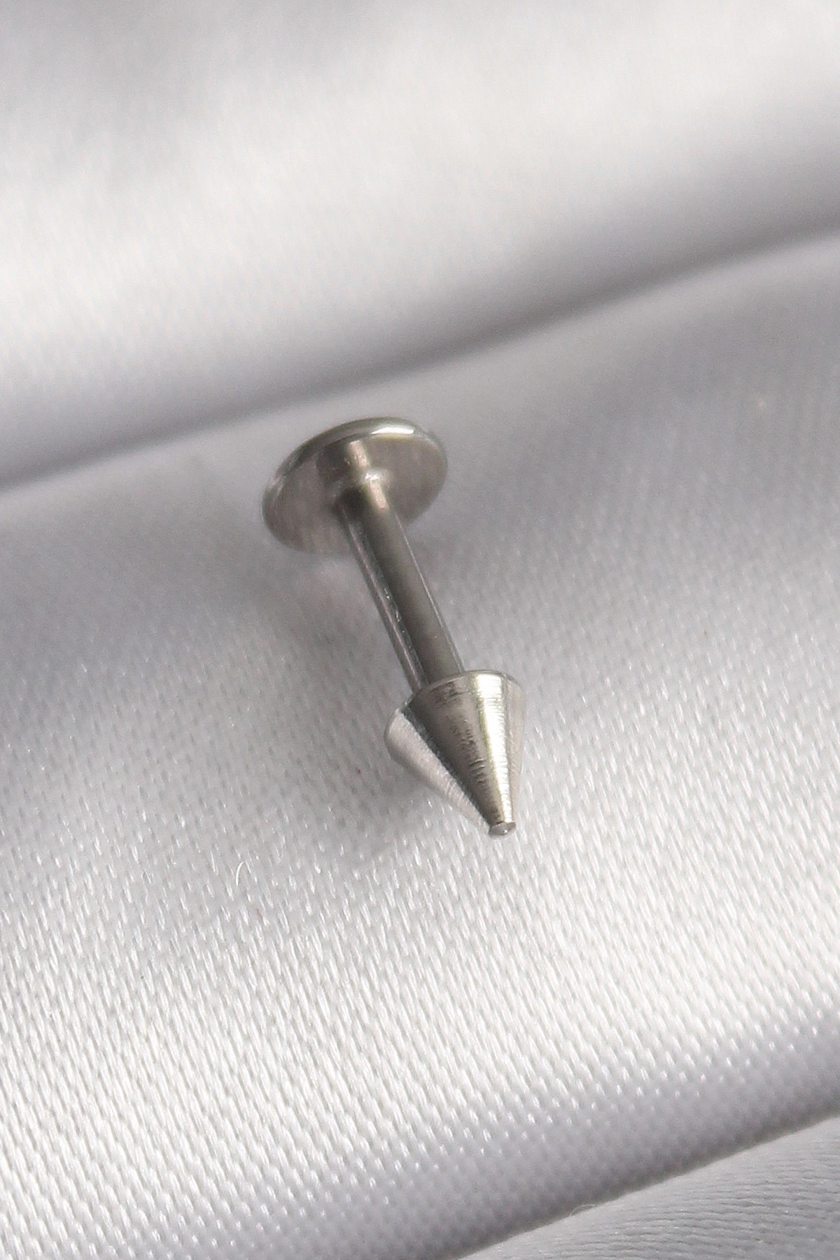 316L Çelik Gümüş Renk Çivi Model Piercing-0